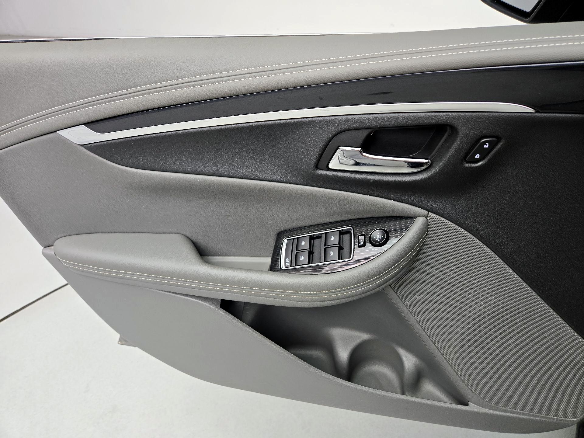 Thumbnail: 2018 Chevrolet Impala - 12