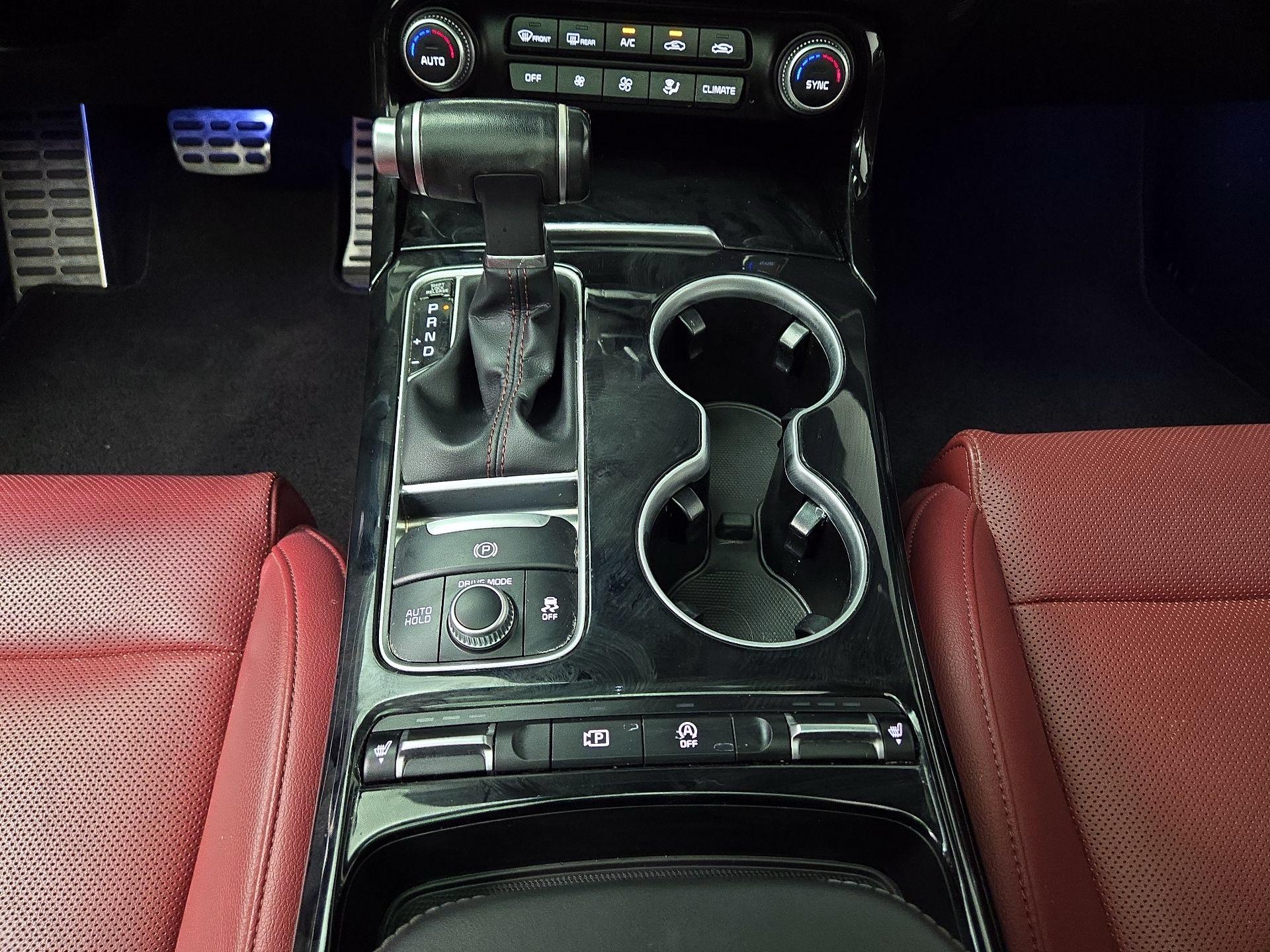 Thumbnail: 2022 Kia Stinger - 18