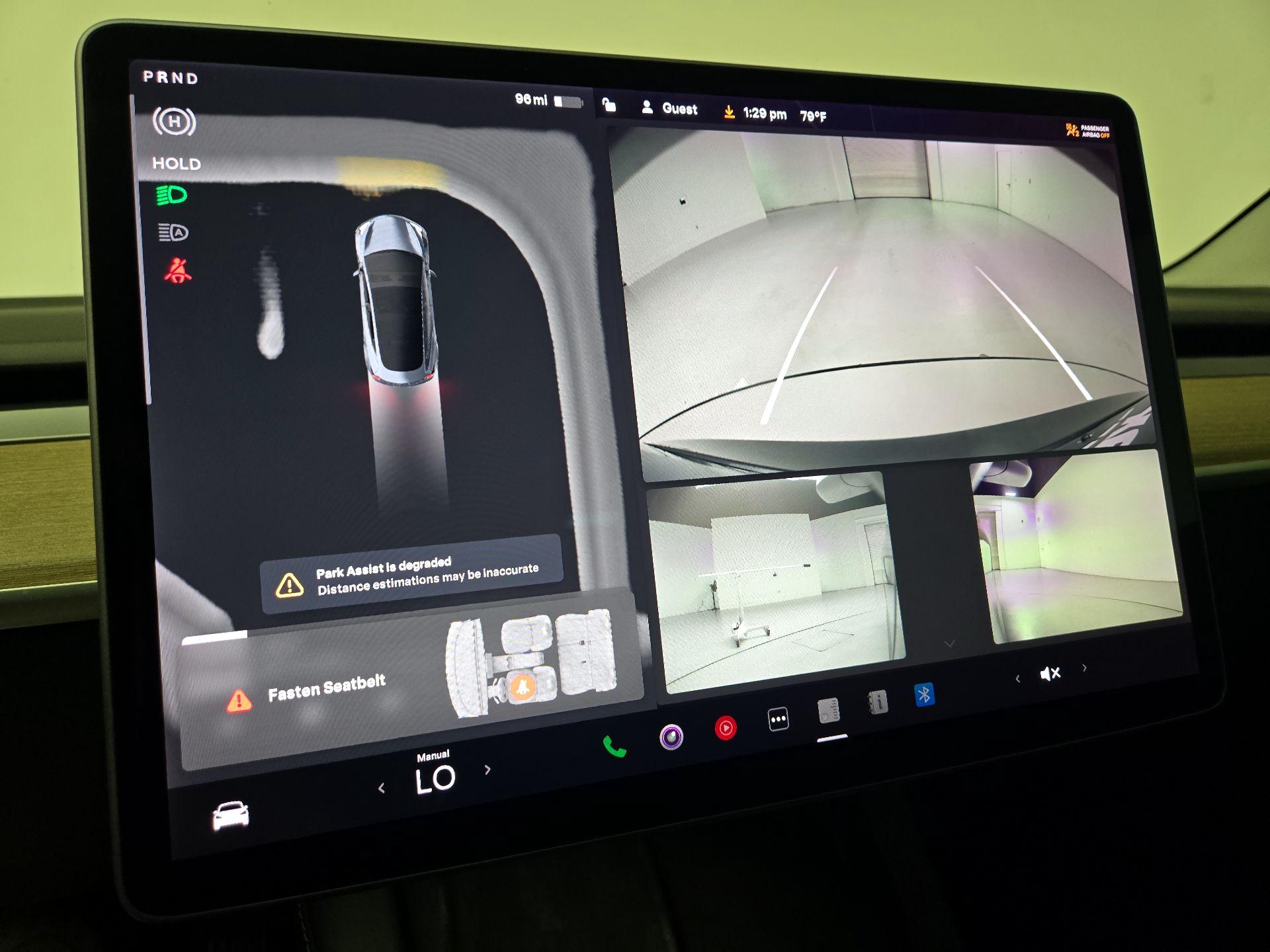 Thumbnail: 2022 Tesla Model 3 - 15
