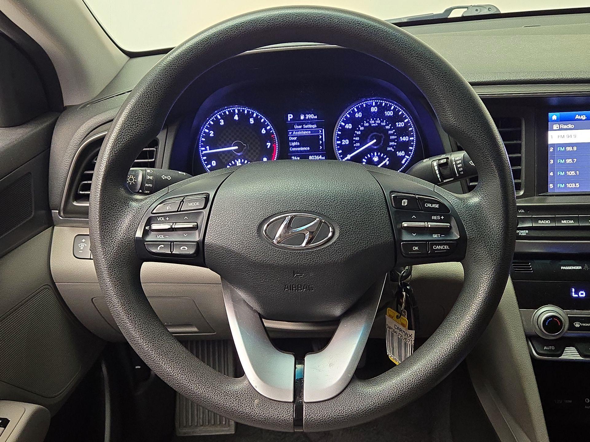 Thumbnail: 2020 Hyundai Elantra - 10