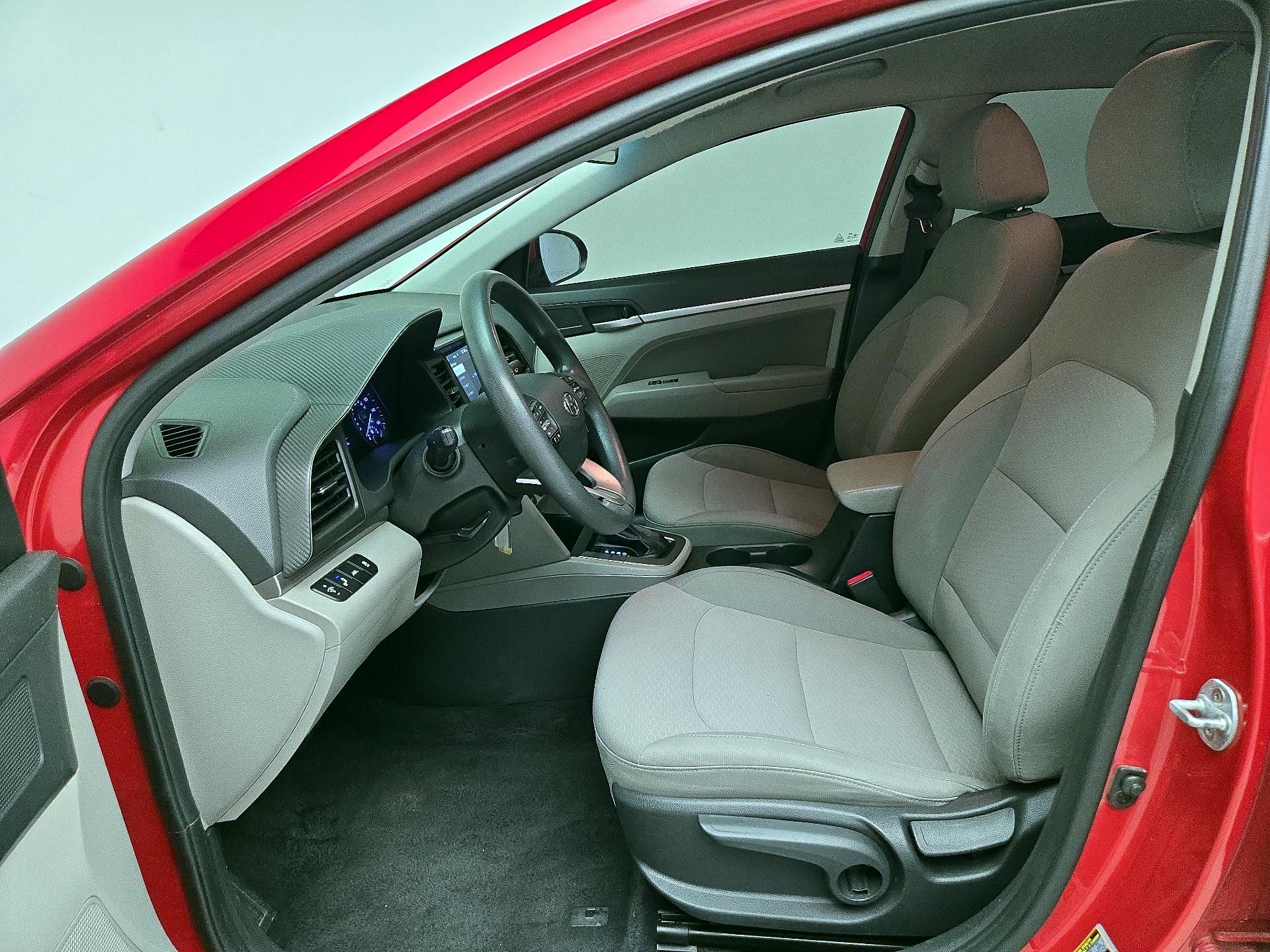 Thumbnail: 2020 Hyundai Elantra - 11