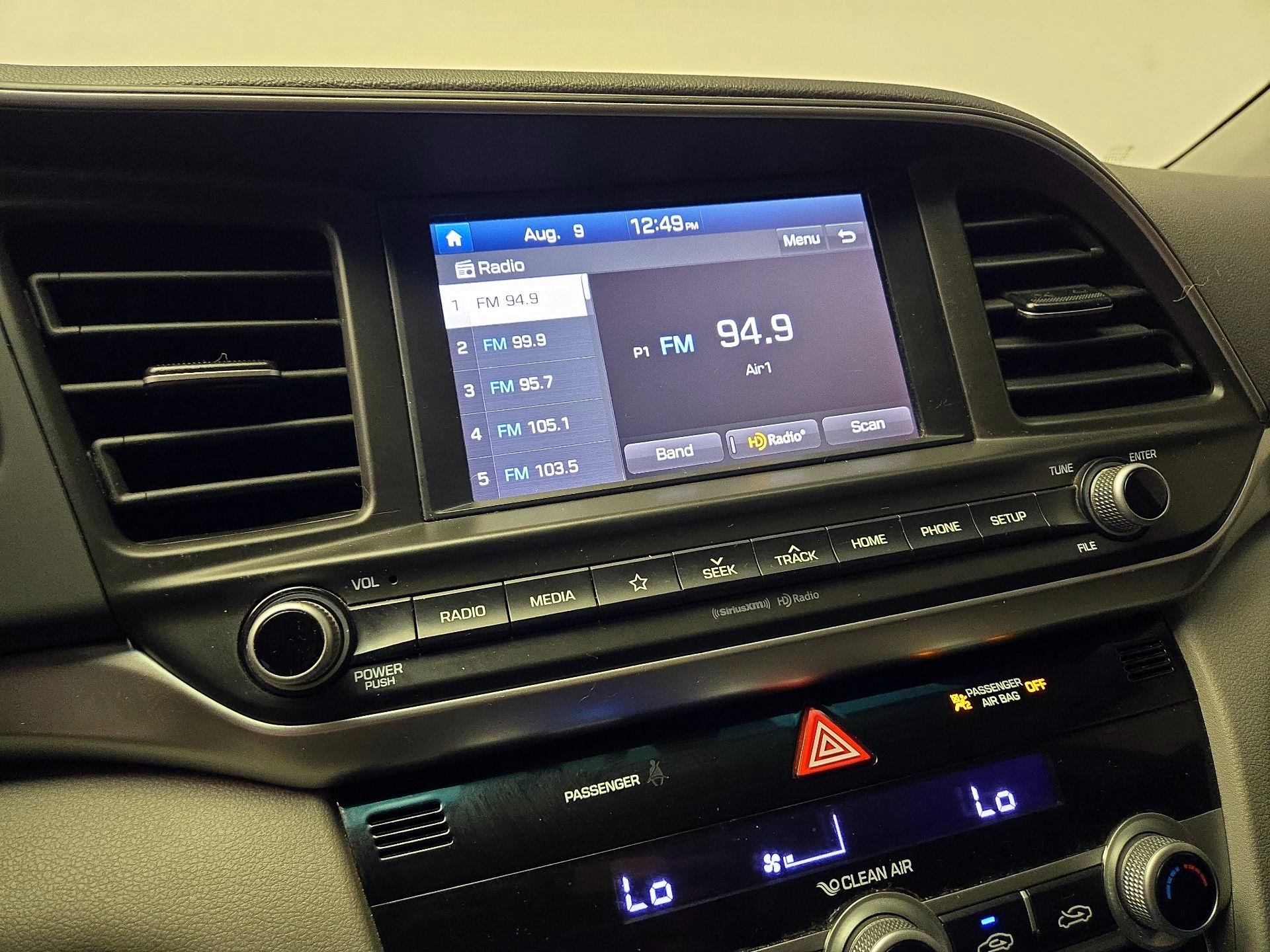 Thumbnail: 2020 Hyundai Elantra - 15