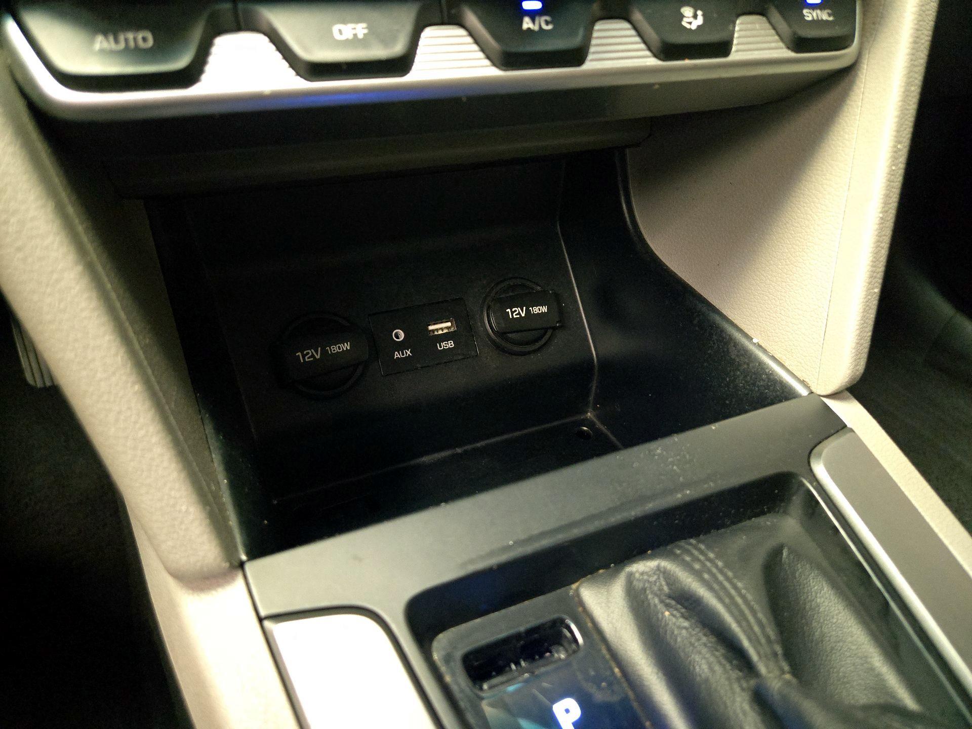 Thumbnail: 2020 Hyundai Elantra - 18