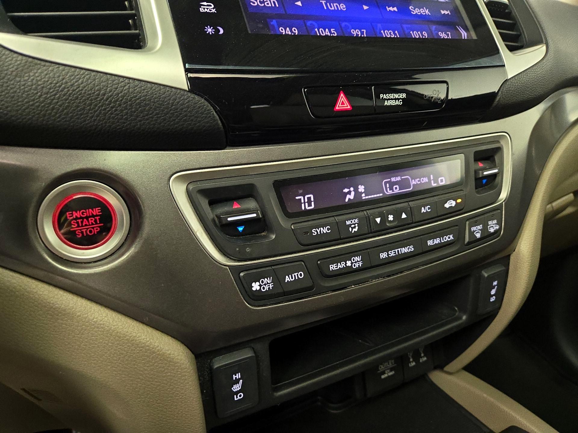 Thumbnail: 2016 Honda Pilot - 16