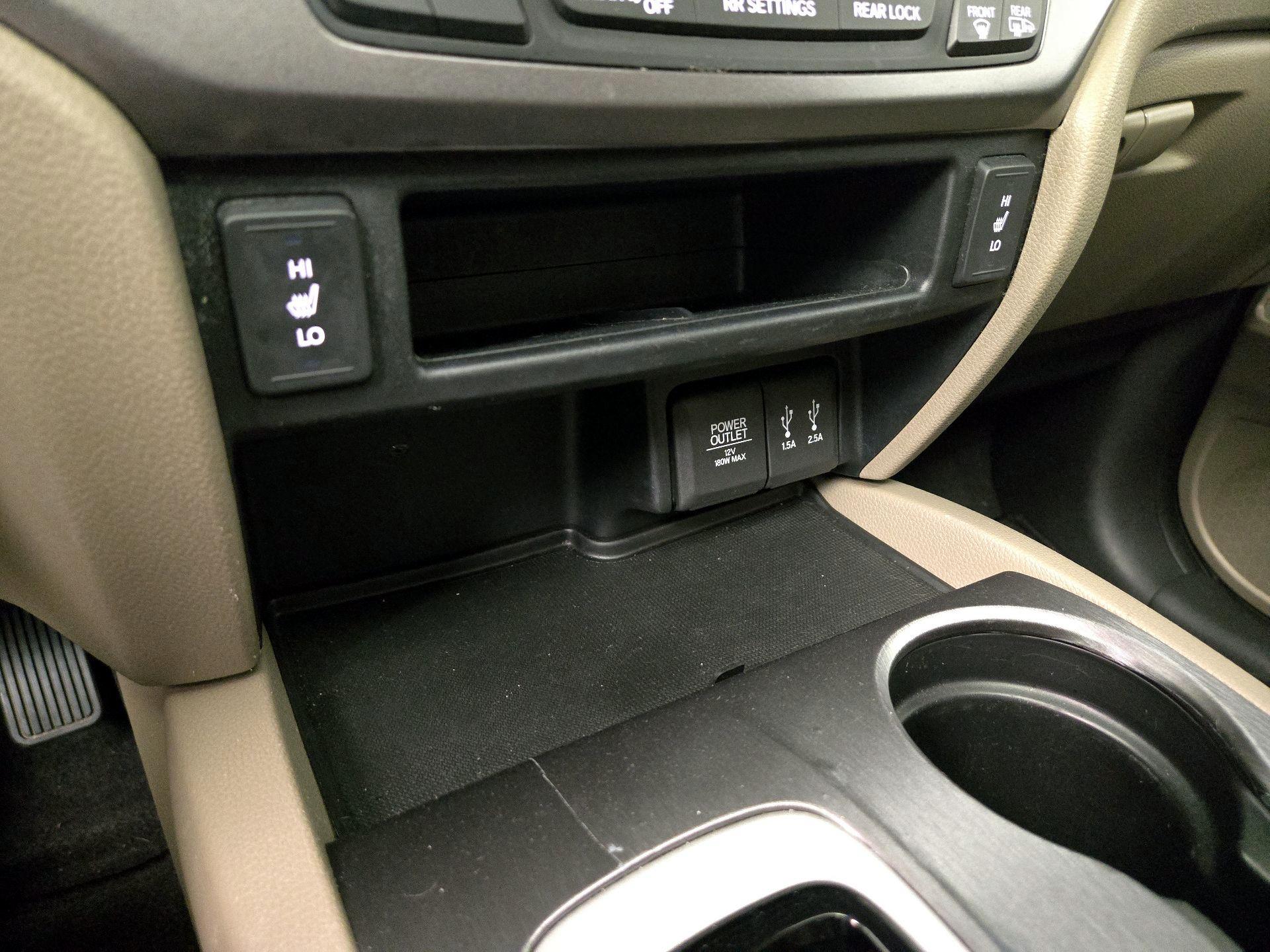Thumbnail: 2016 Honda Pilot - 18