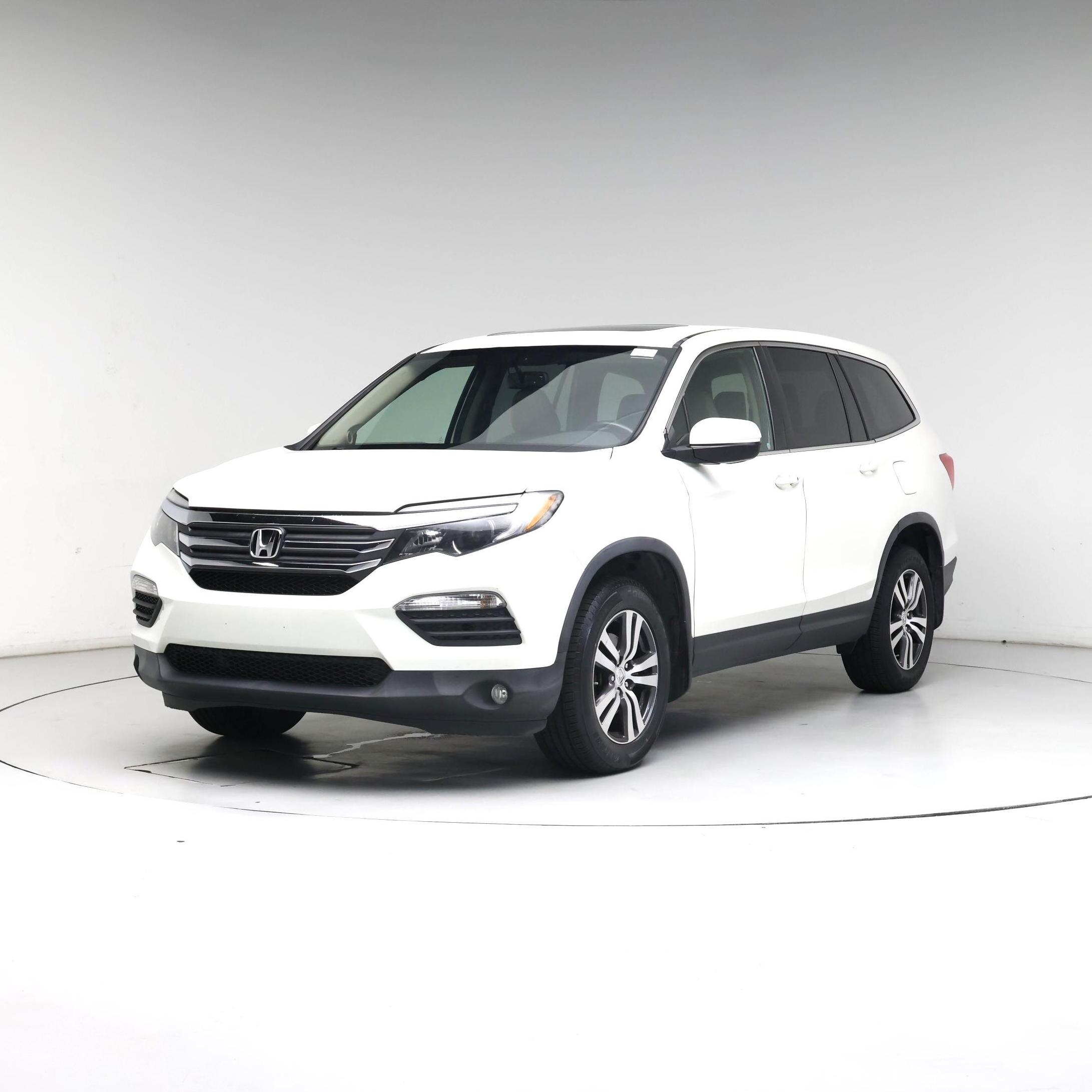Thumbnail: 2016 Honda Pilot - 4
