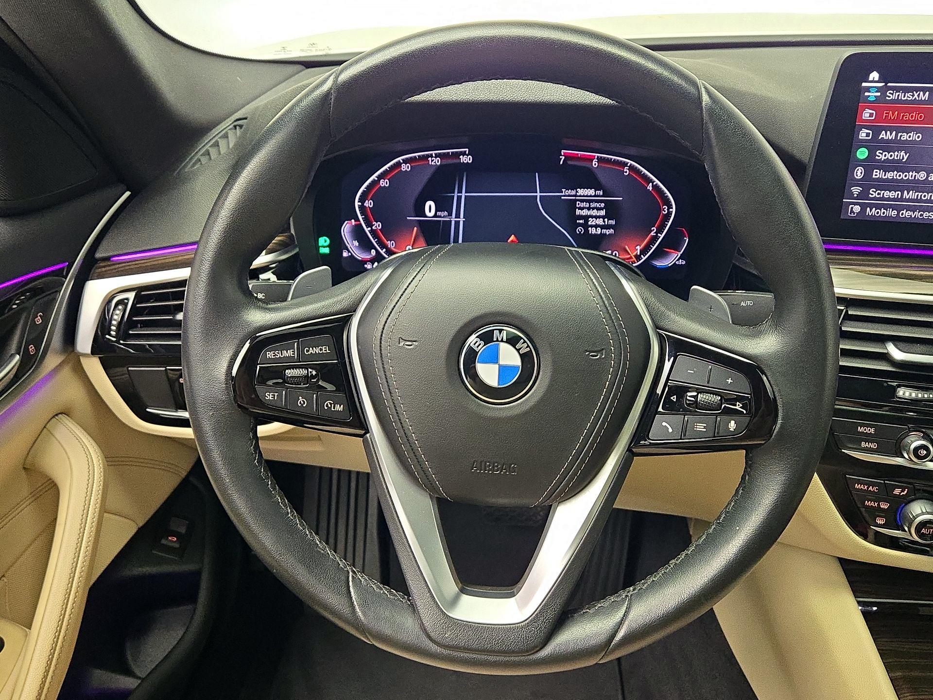 Thumbnail: 2022 BMW 5 Series - 10