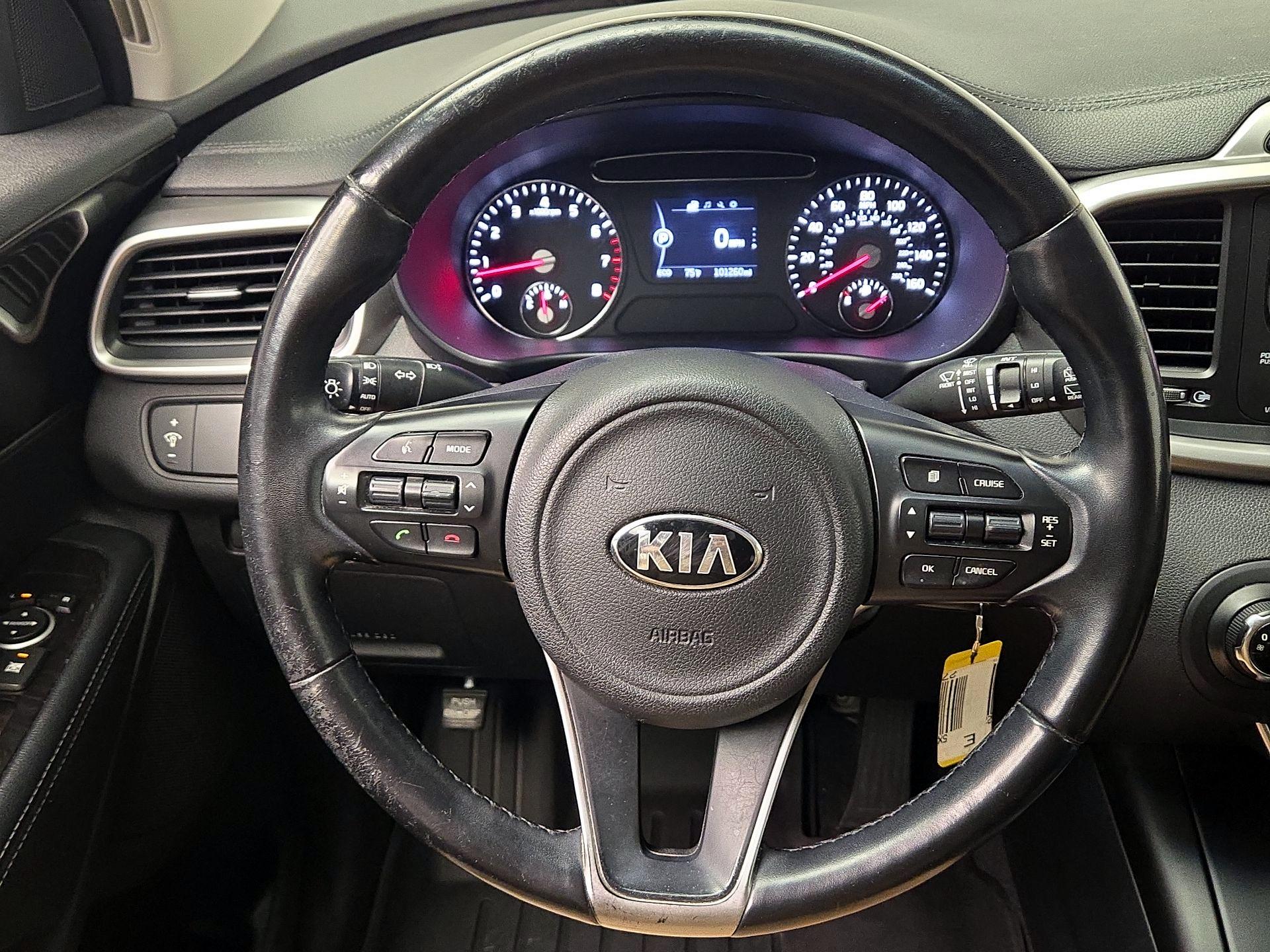 Thumbnail: 2016 Kia Sorento - 10