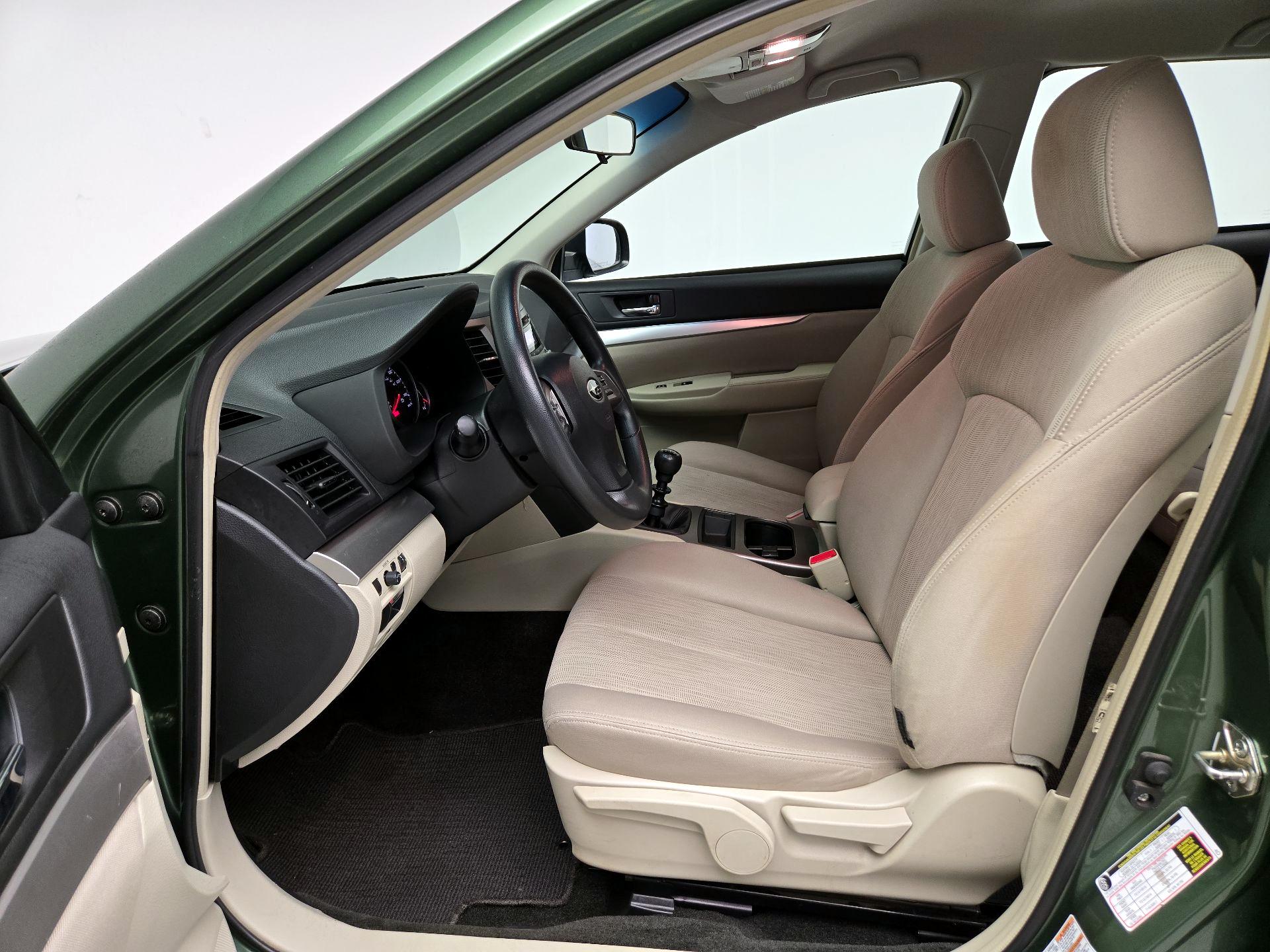 Thumbnail: 2014 Subaru Outback - 11