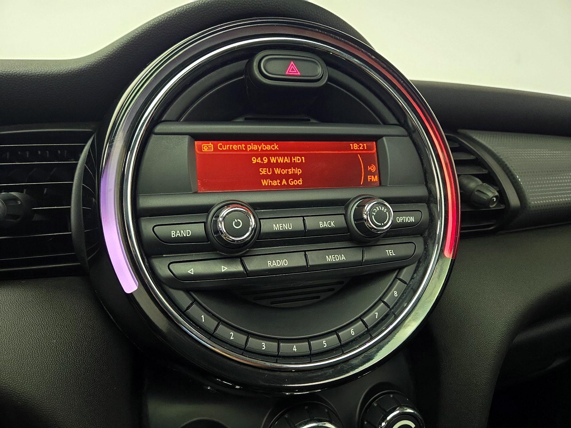 Thumbnail: 2014 MINI Cooper Hardtop - 14