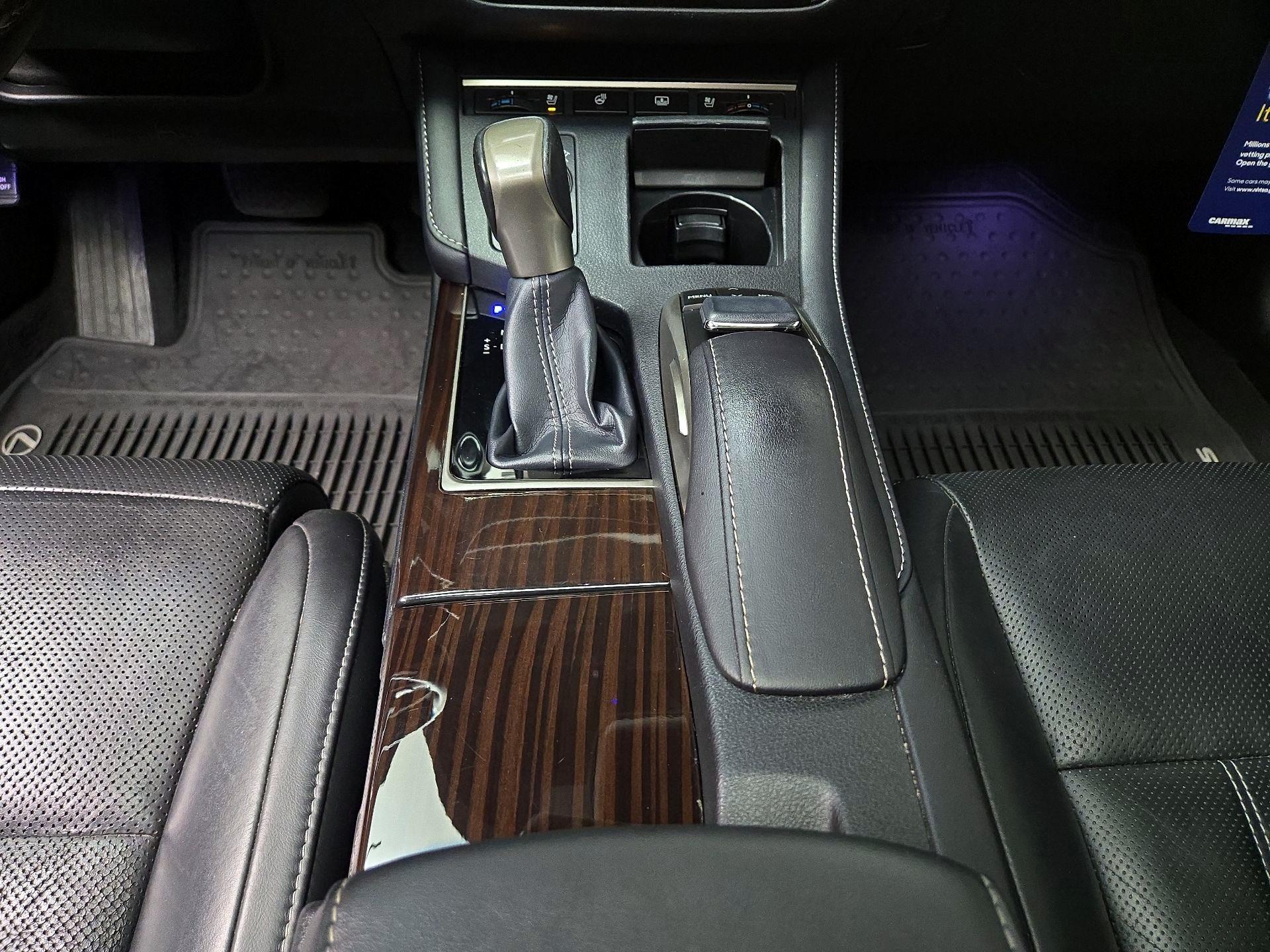 Thumbnail: 2016 Lexus ES - 18