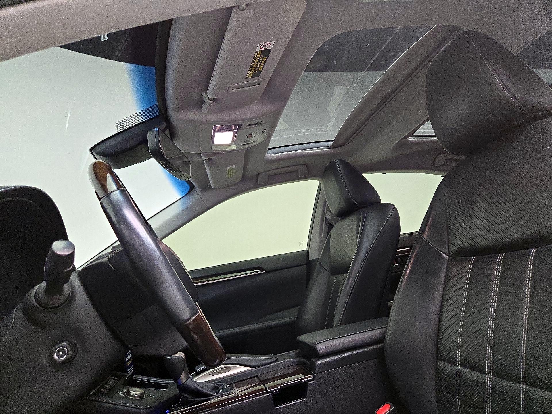 Thumbnail: 2016 Lexus ES - 20