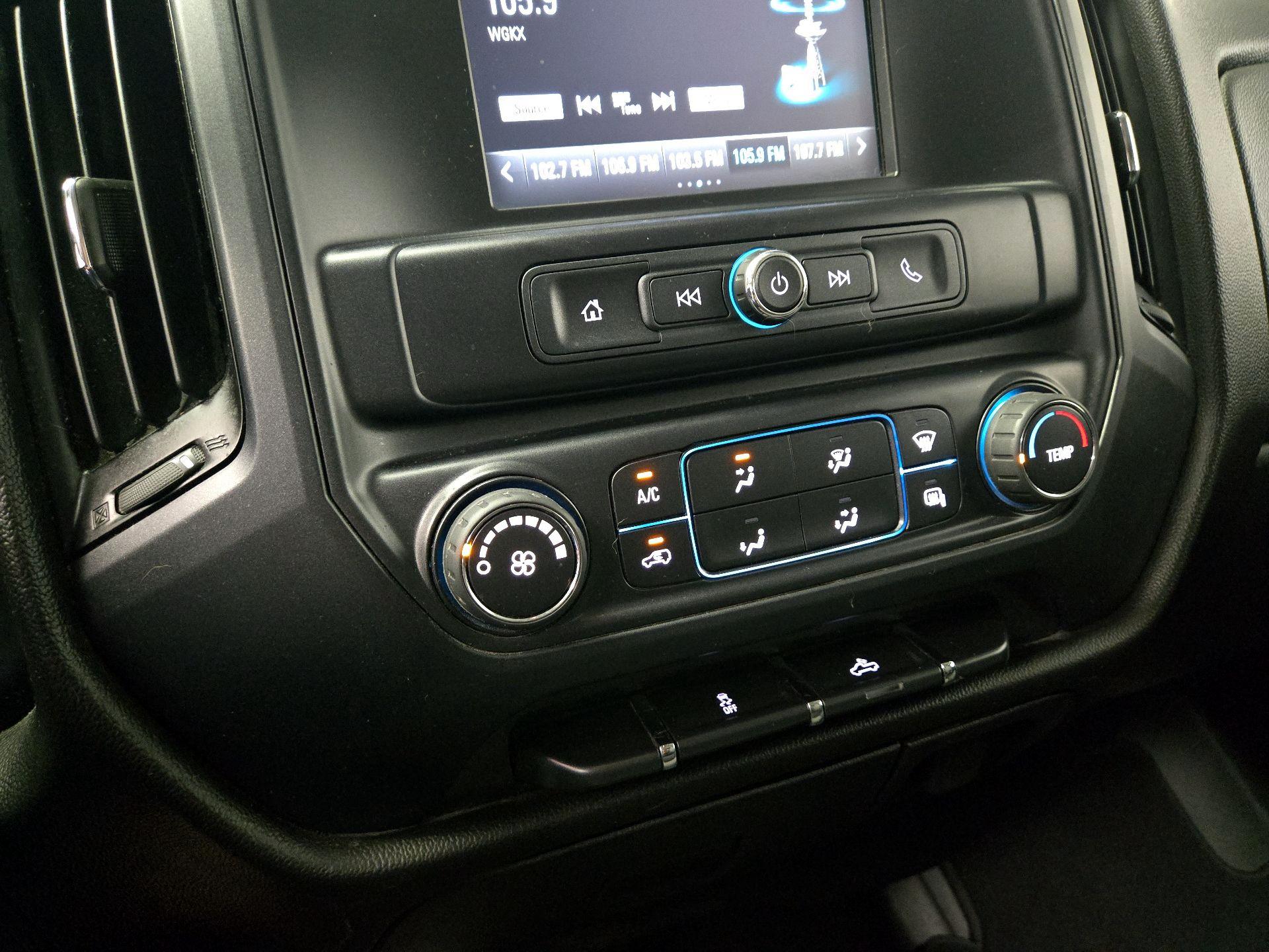 Thumbnail: 2016 Chevrolet Silverado 1500 - 16