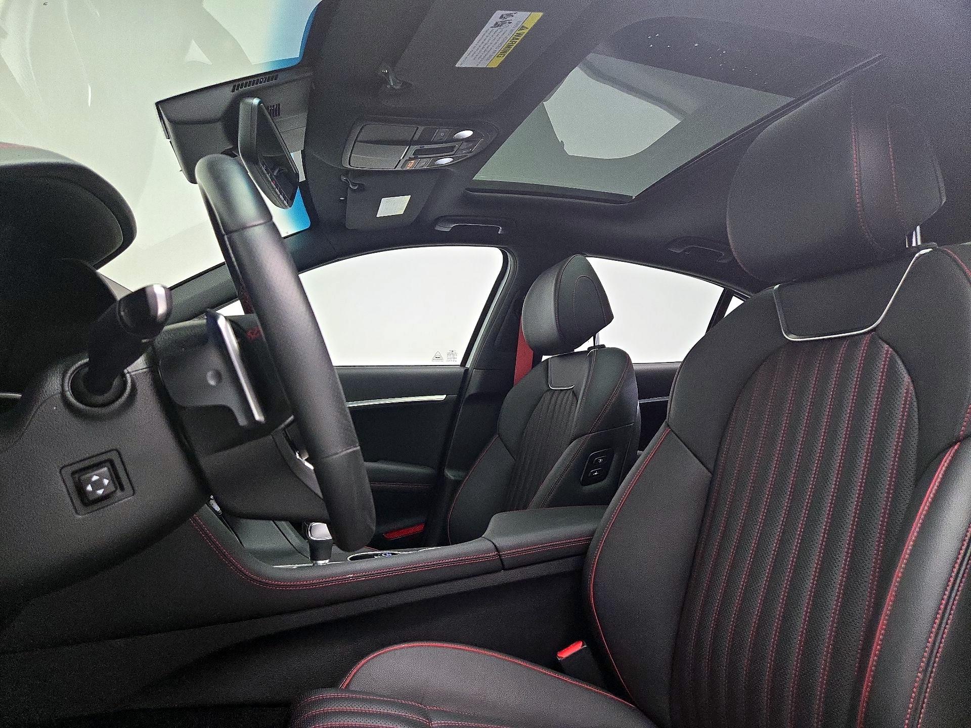 Thumbnail: 2023 Genesis G70 - 20