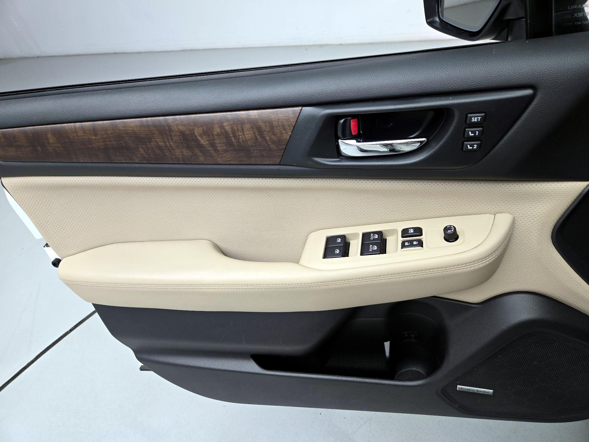 Thumbnail: 2015 Subaru Outback - 12