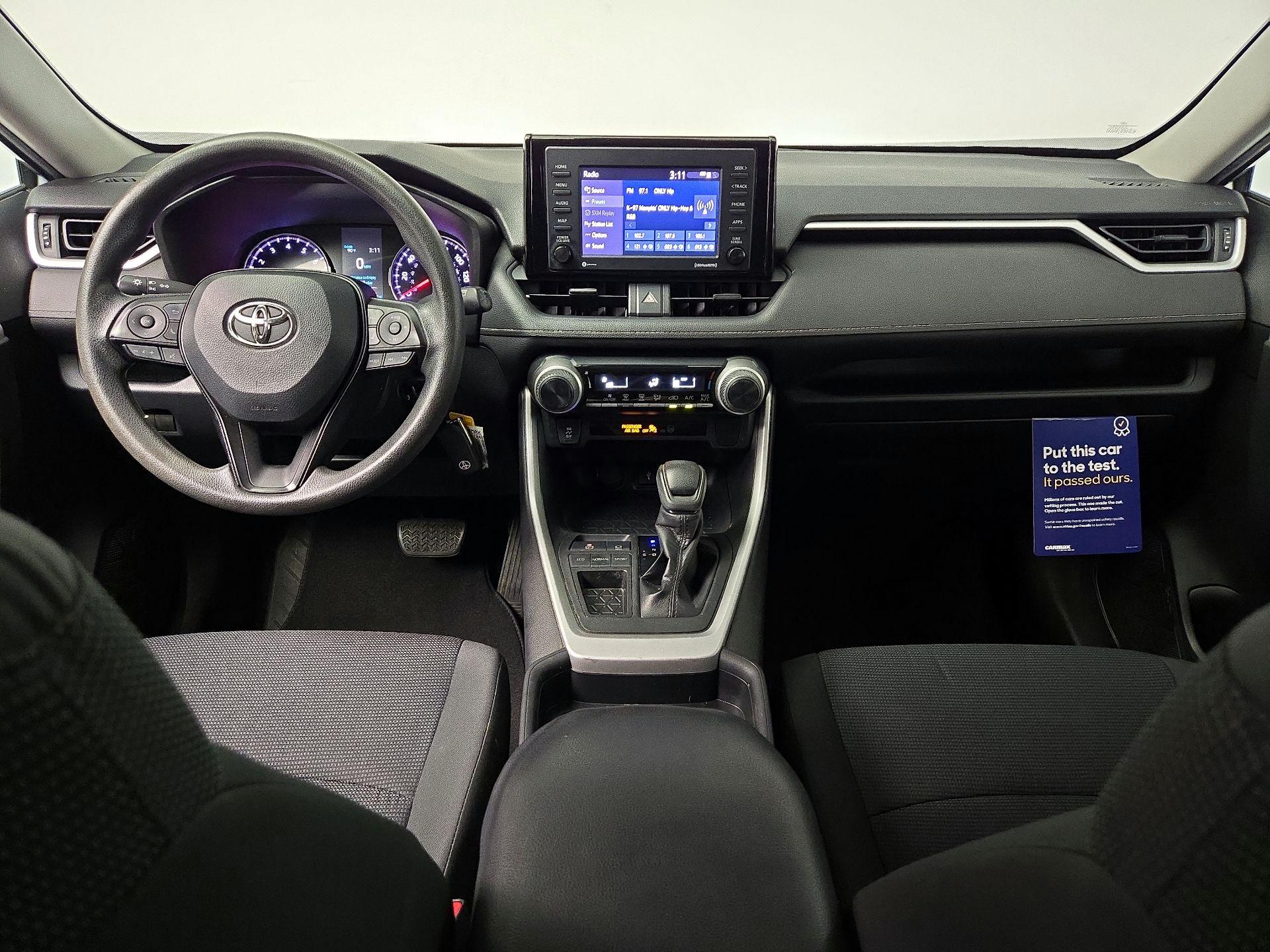 Thumbnail: 2020 Toyota RAV4 - 9