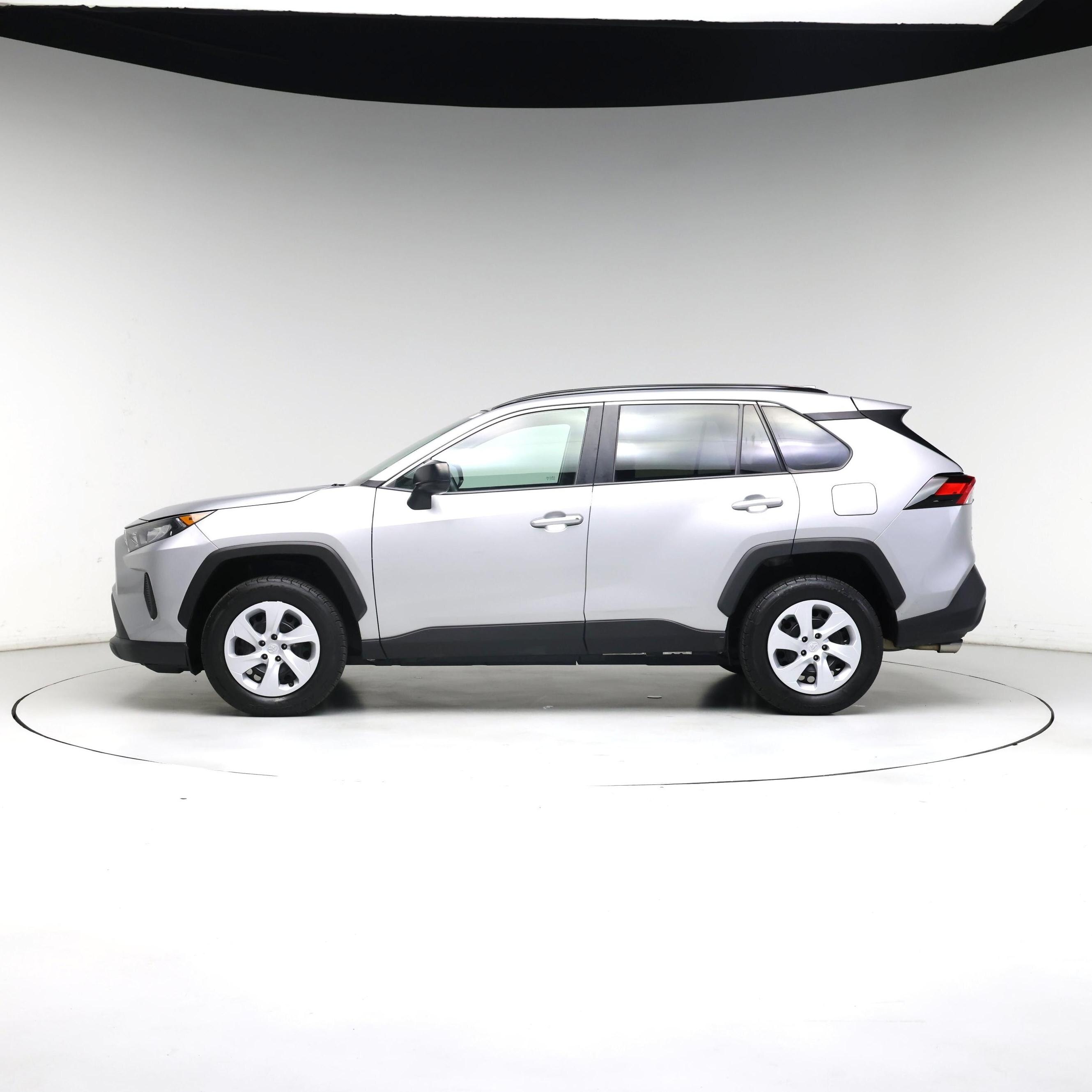 Thumbnail: 2020 Toyota RAV4 - 3