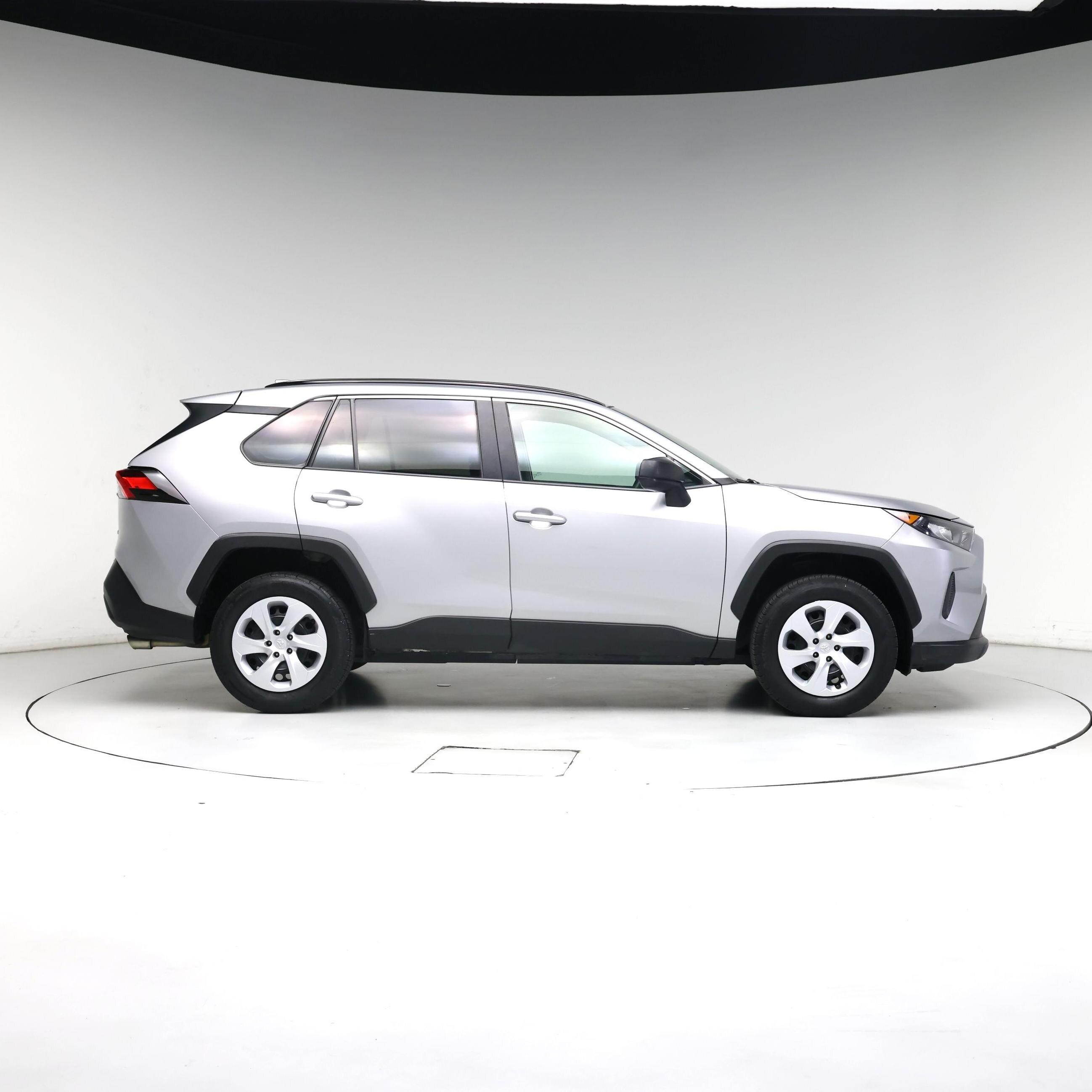 Thumbnail: 2020 Toyota RAV4 - 7