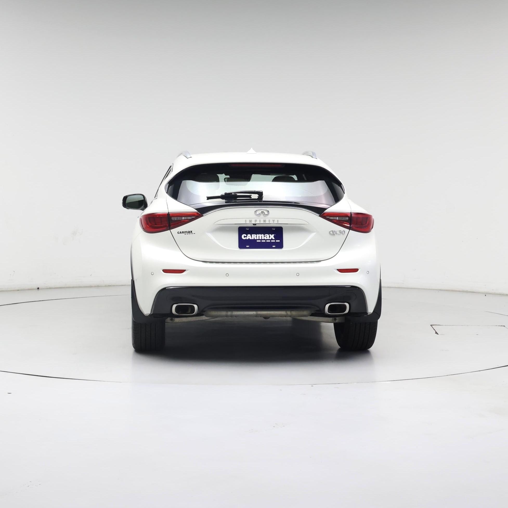 Thumbnail: 2018 INFINITI QX30 - 6