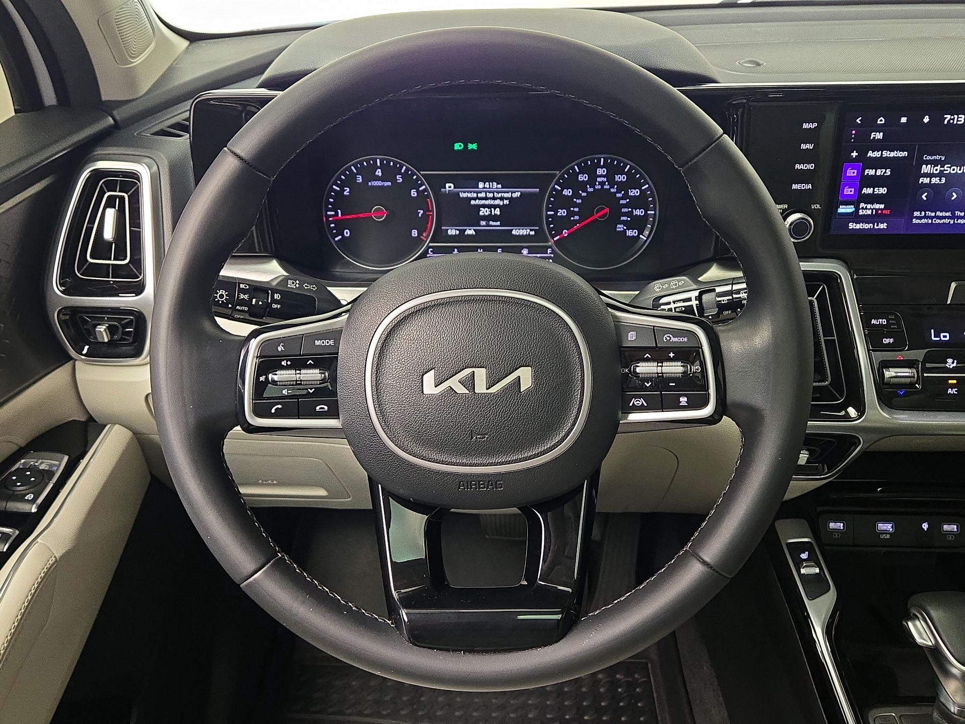 Thumbnail: 2022 Kia Sorento - 10