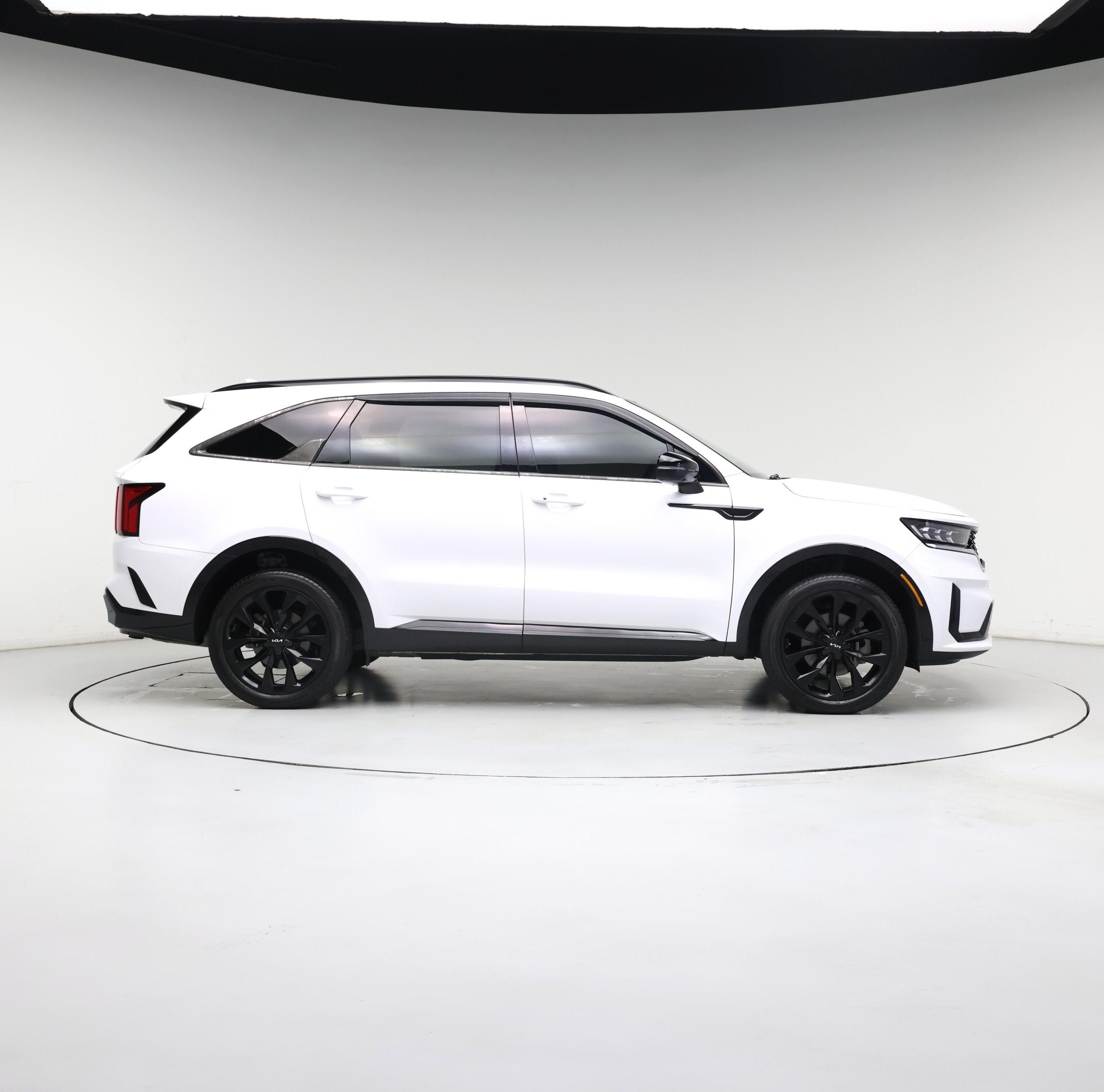 Thumbnail: 2022 Kia Sorento - 7