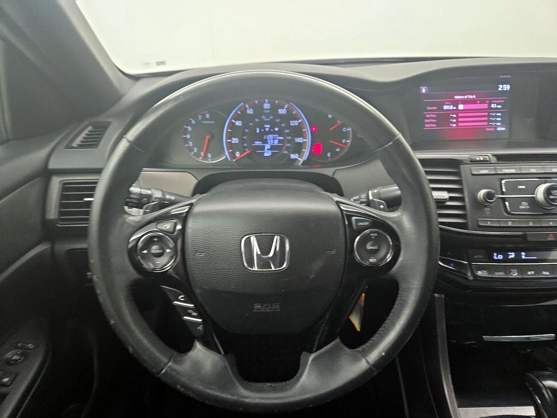 Thumbnail: 2016 Honda Accord - 10