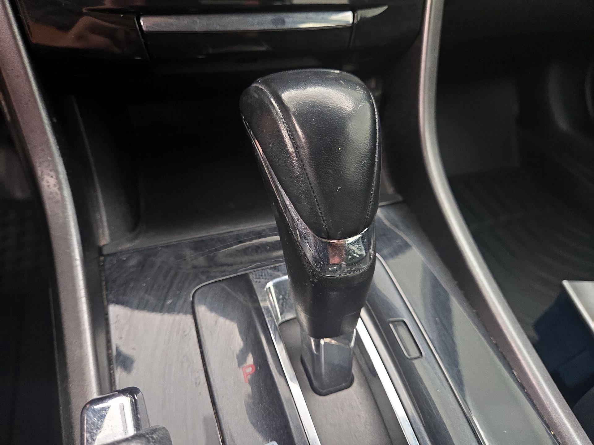 Thumbnail: 2016 Honda Accord - 17