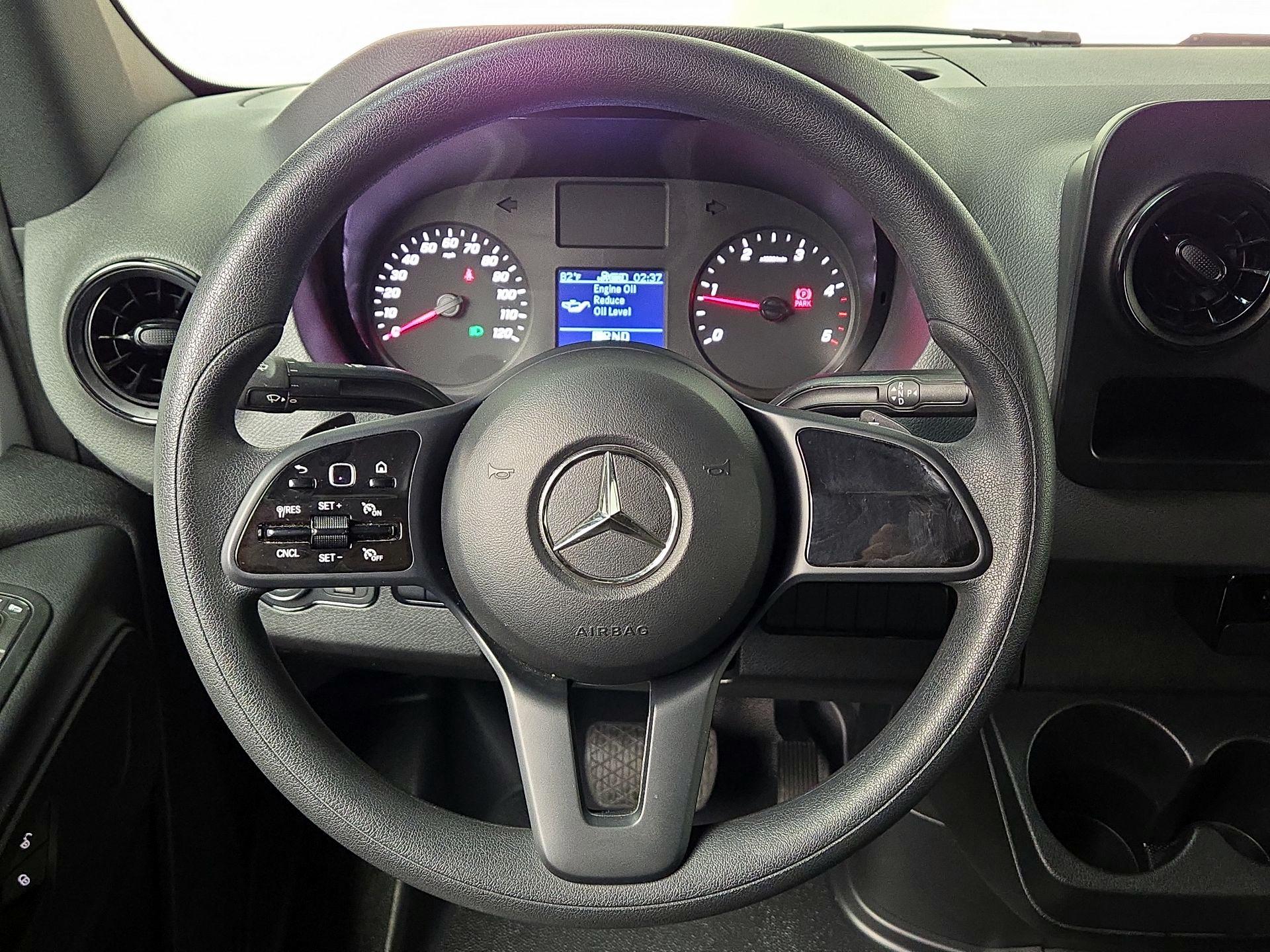 Thumbnail: 2023 Mercedes-Benz Sprinter - 10