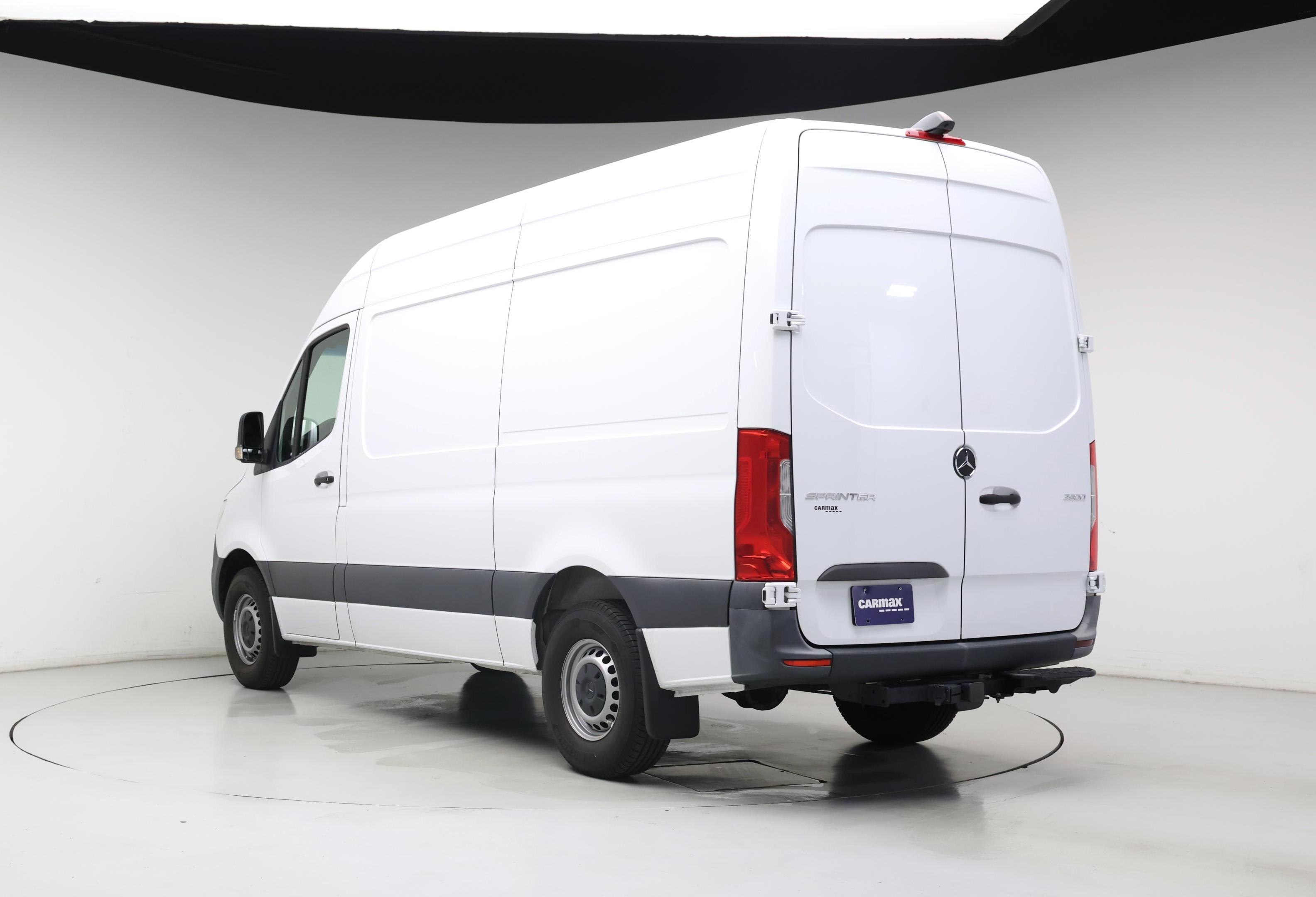 Thumbnail: 2023 Mercedes-Benz Sprinter - 2