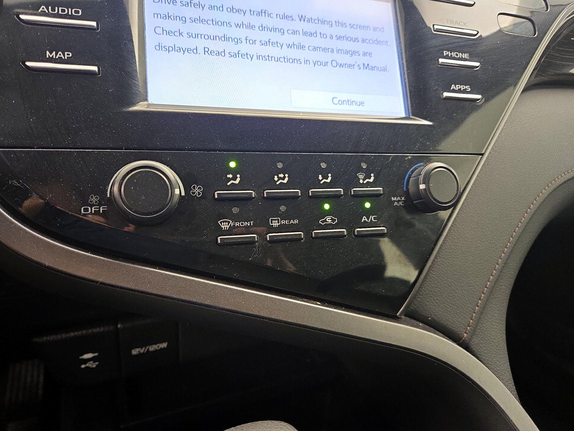 Thumbnail: 2019 Toyota Camry - 16