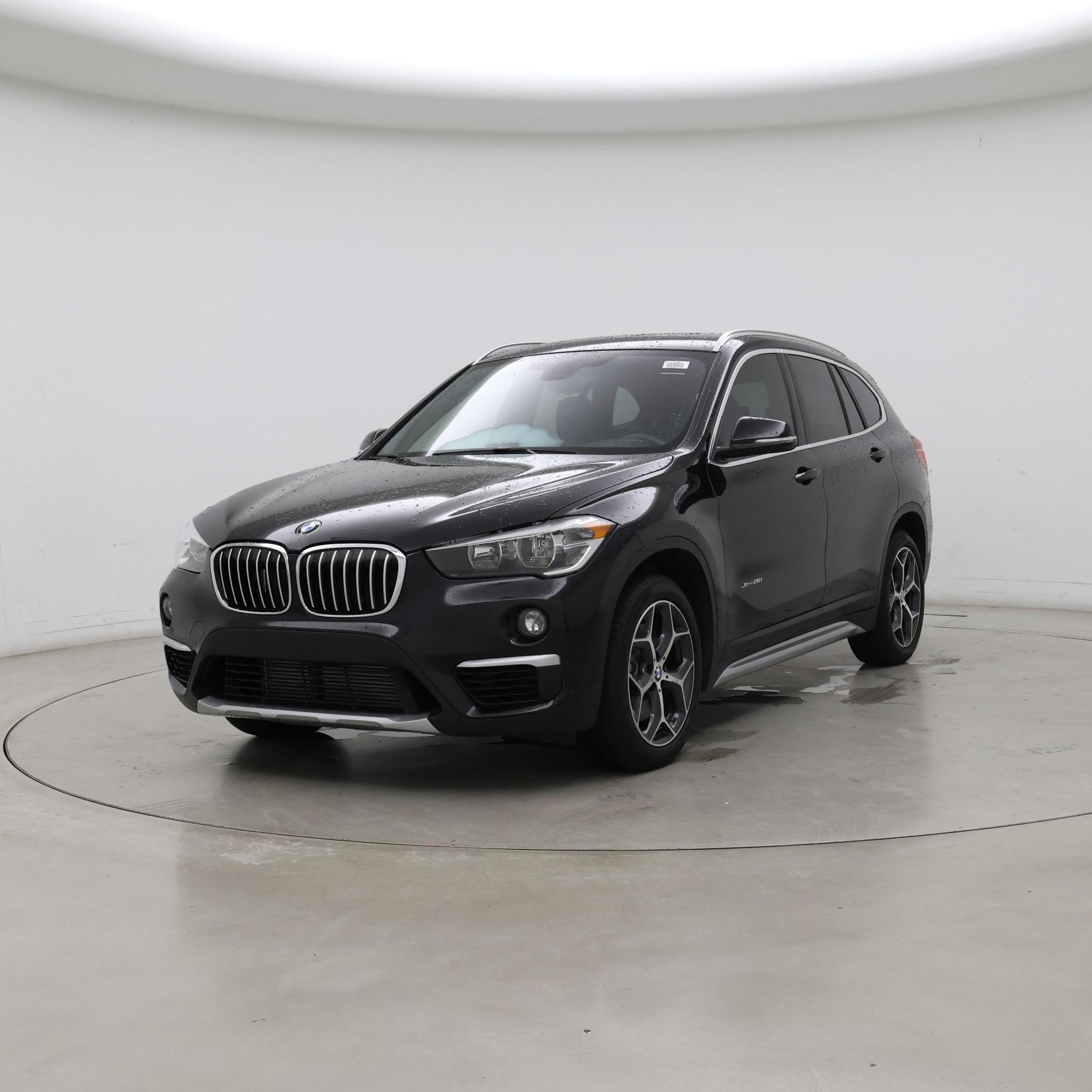 Thumbnail: 2018 BMW X1 - 4