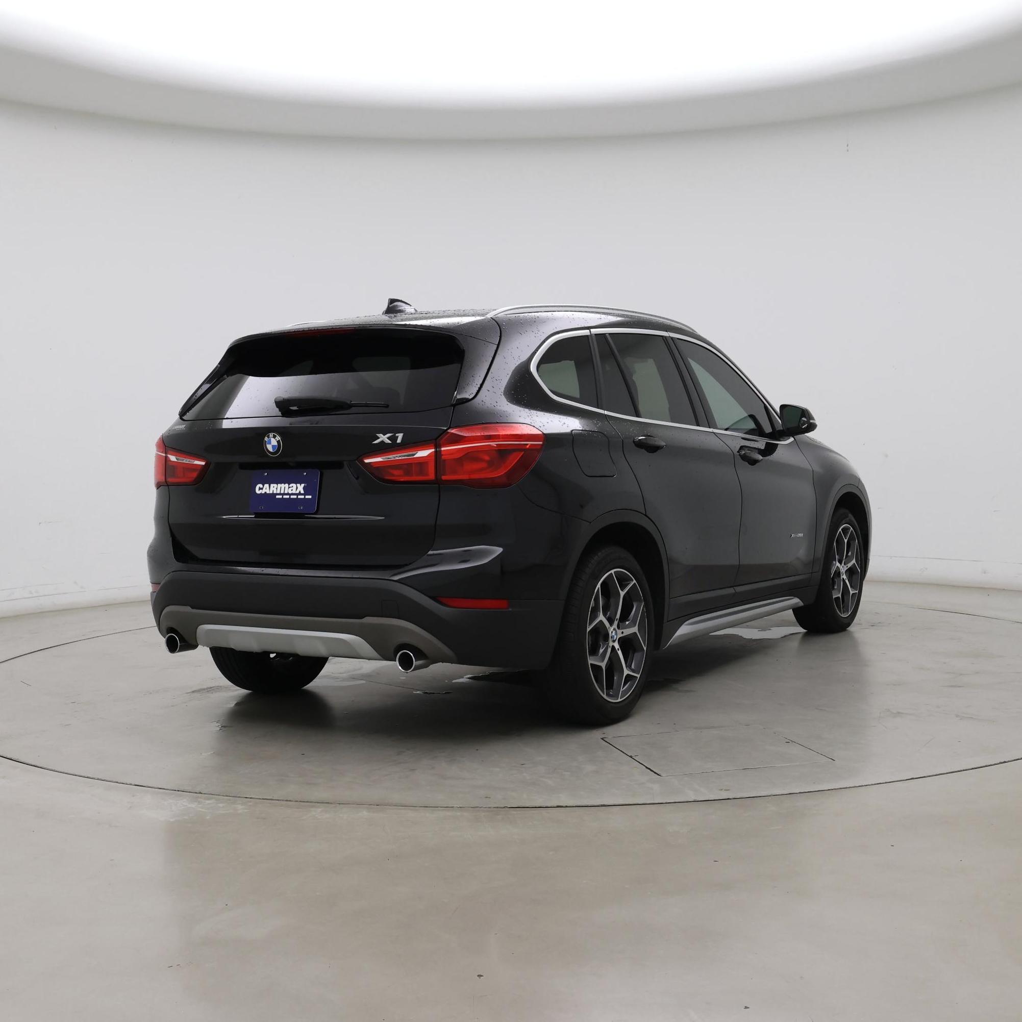 Thumbnail: 2018 BMW X1 - 8
