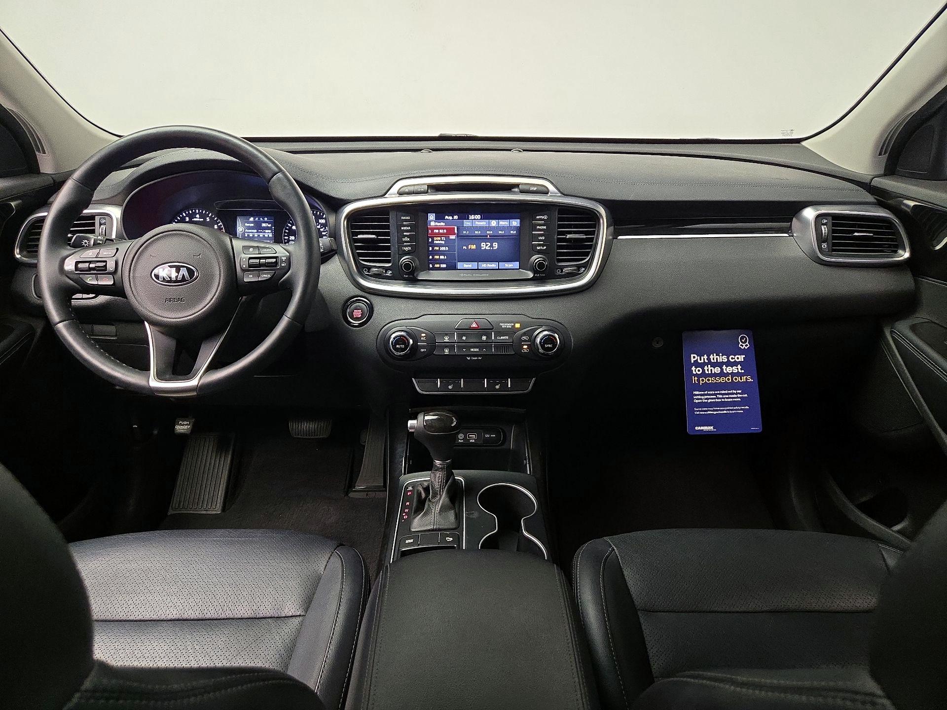Thumbnail: 2017 Kia Sorento - 9