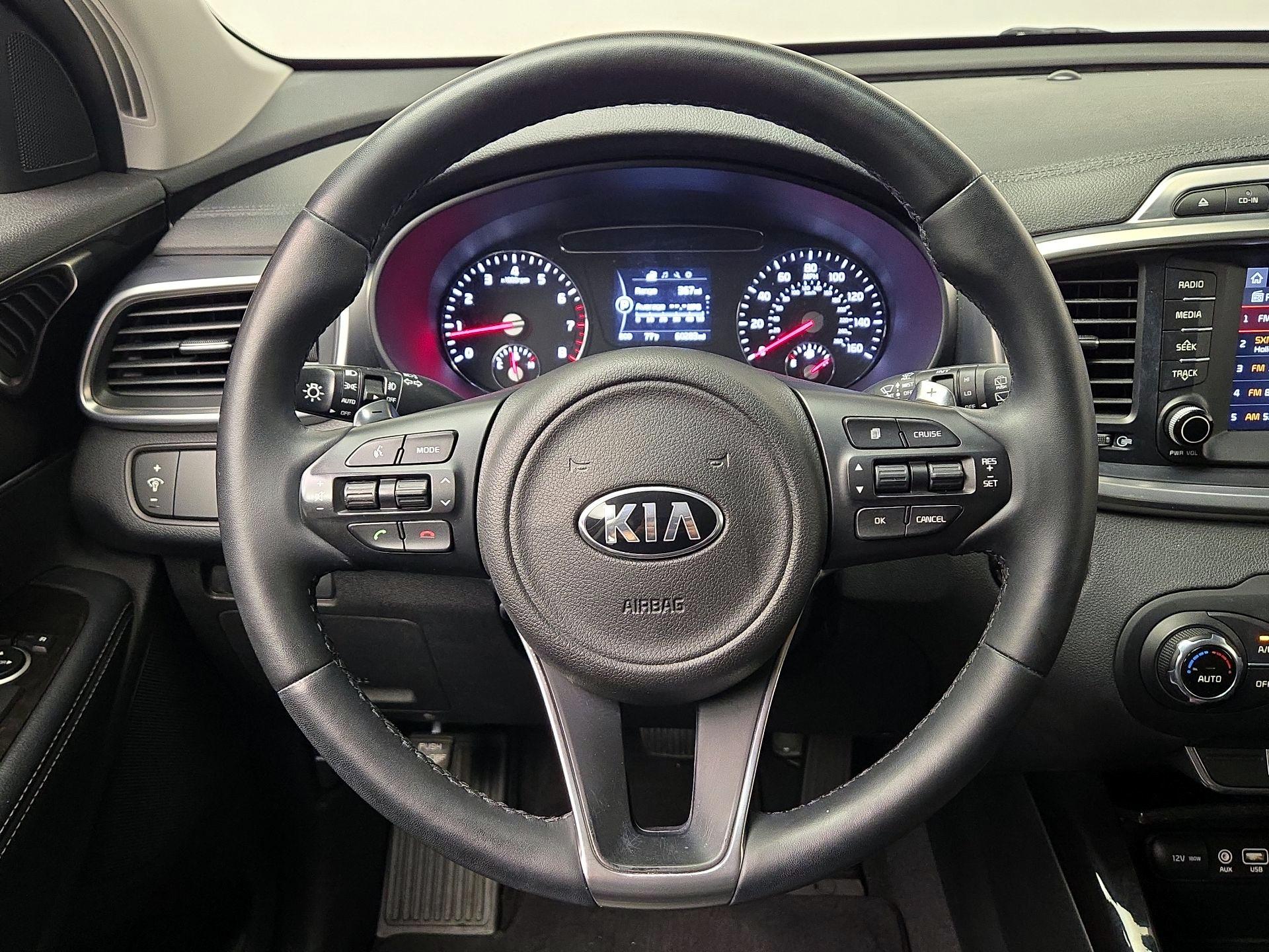 Thumbnail: 2017 Kia Sorento - 10
