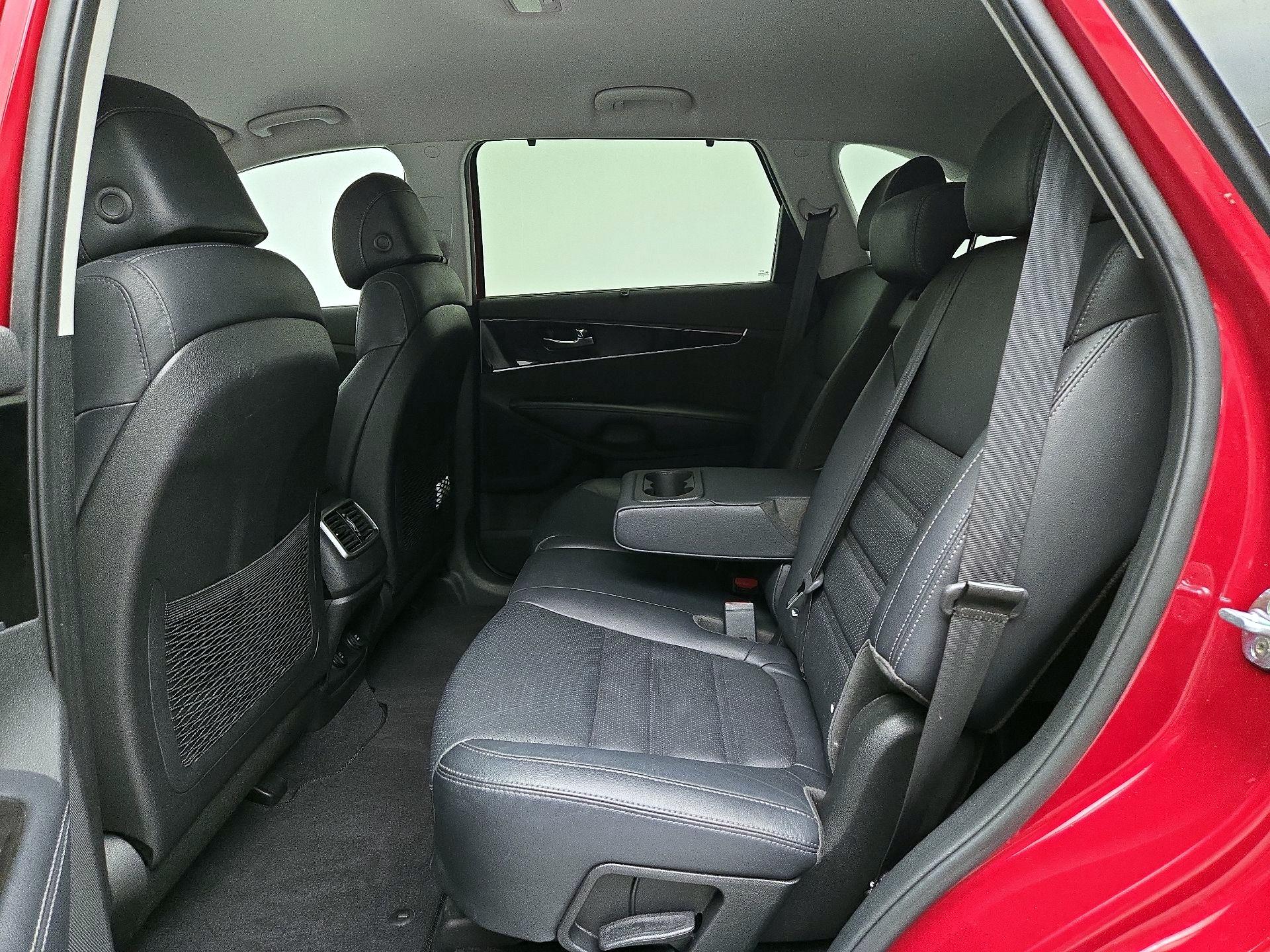 Thumbnail: 2017 Kia Sorento - 19