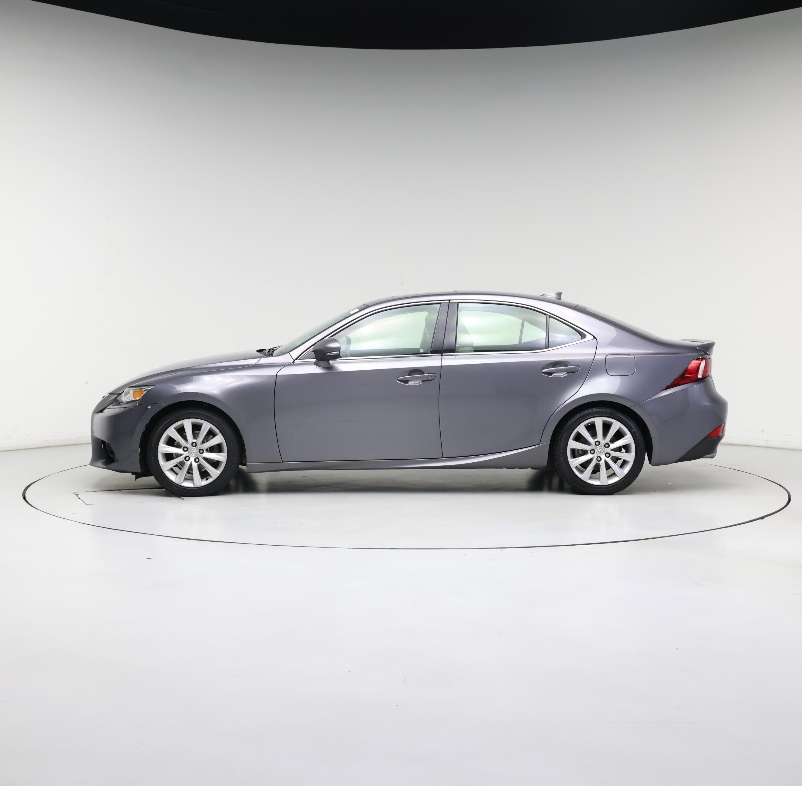 Thumbnail: 2015 Lexus IS - 3