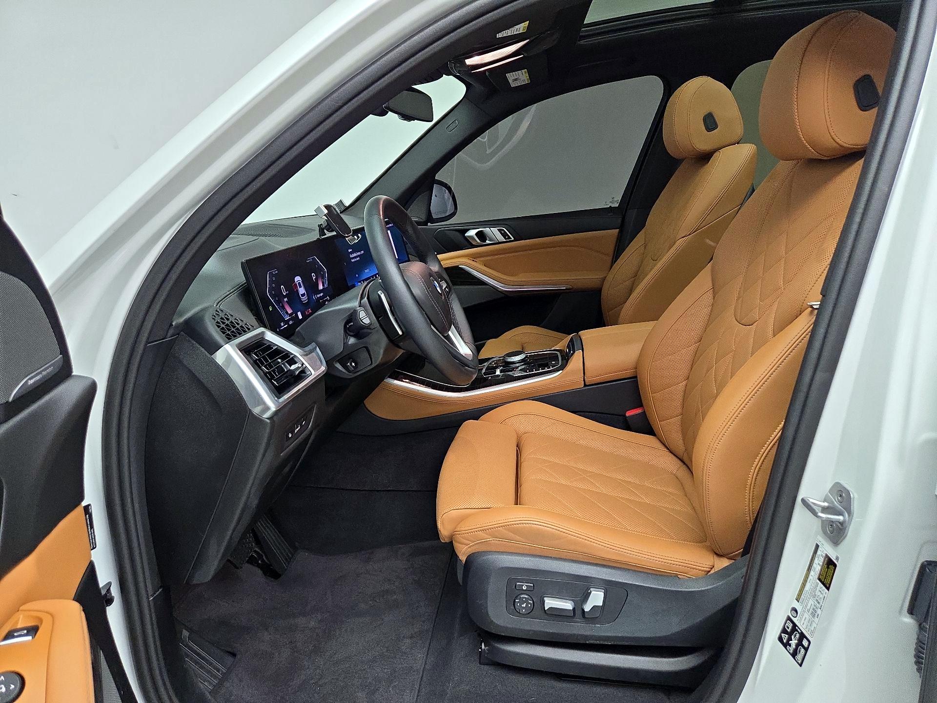 Thumbnail: 2024 BMW X5 - 11