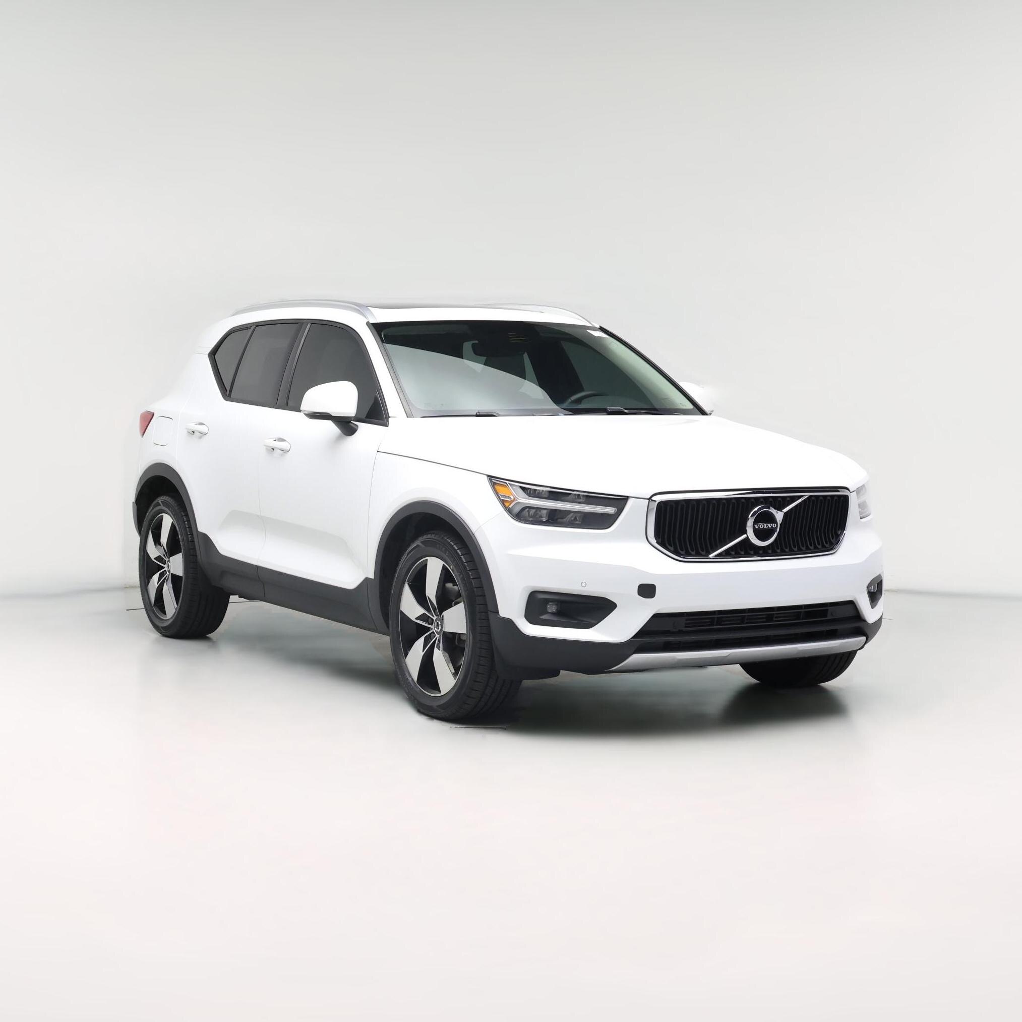 Thumbnail: 2021 Volvo XC40 - 1