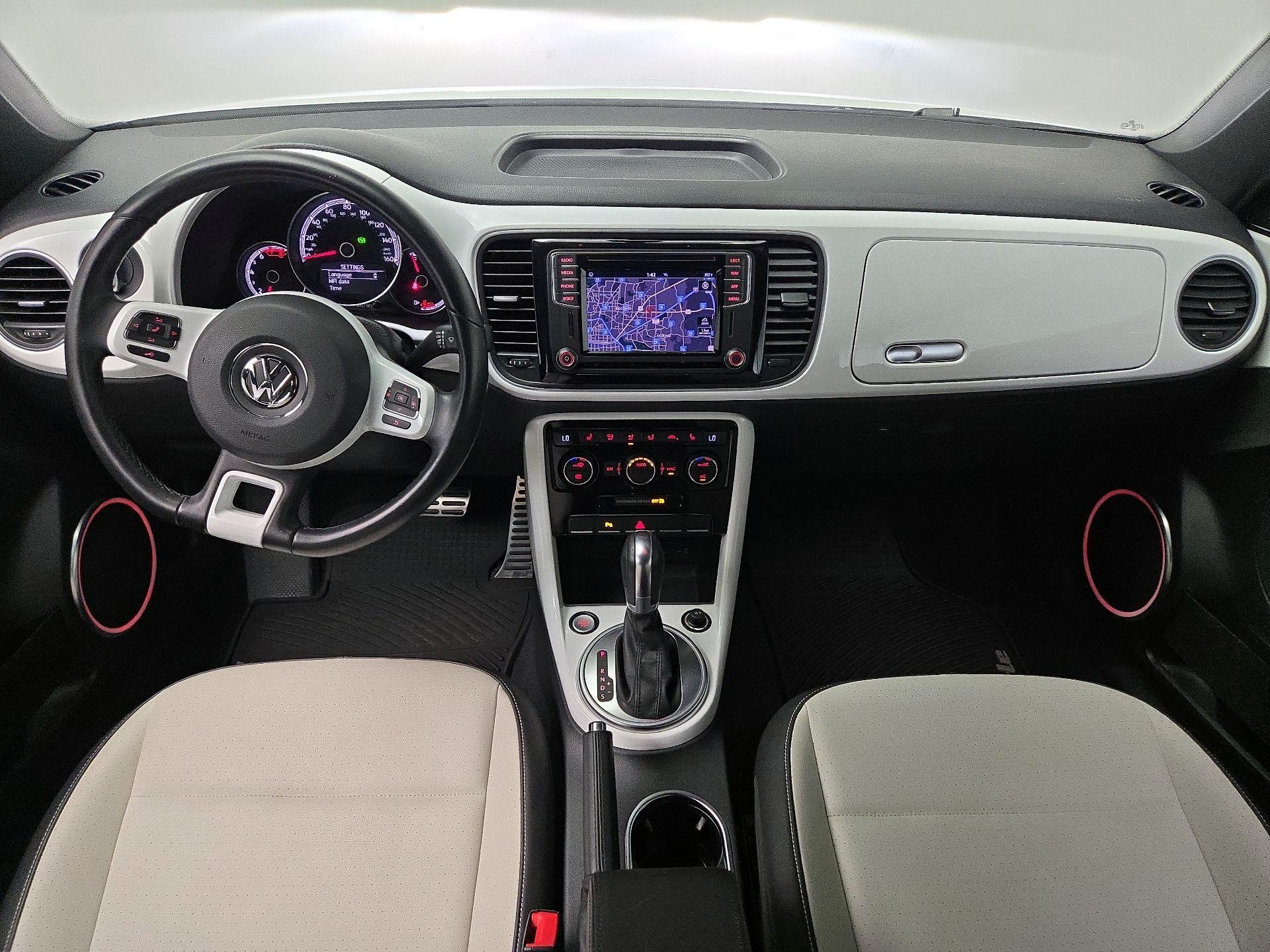 Thumbnail: 2019 Volkswagen Beetle - 9
