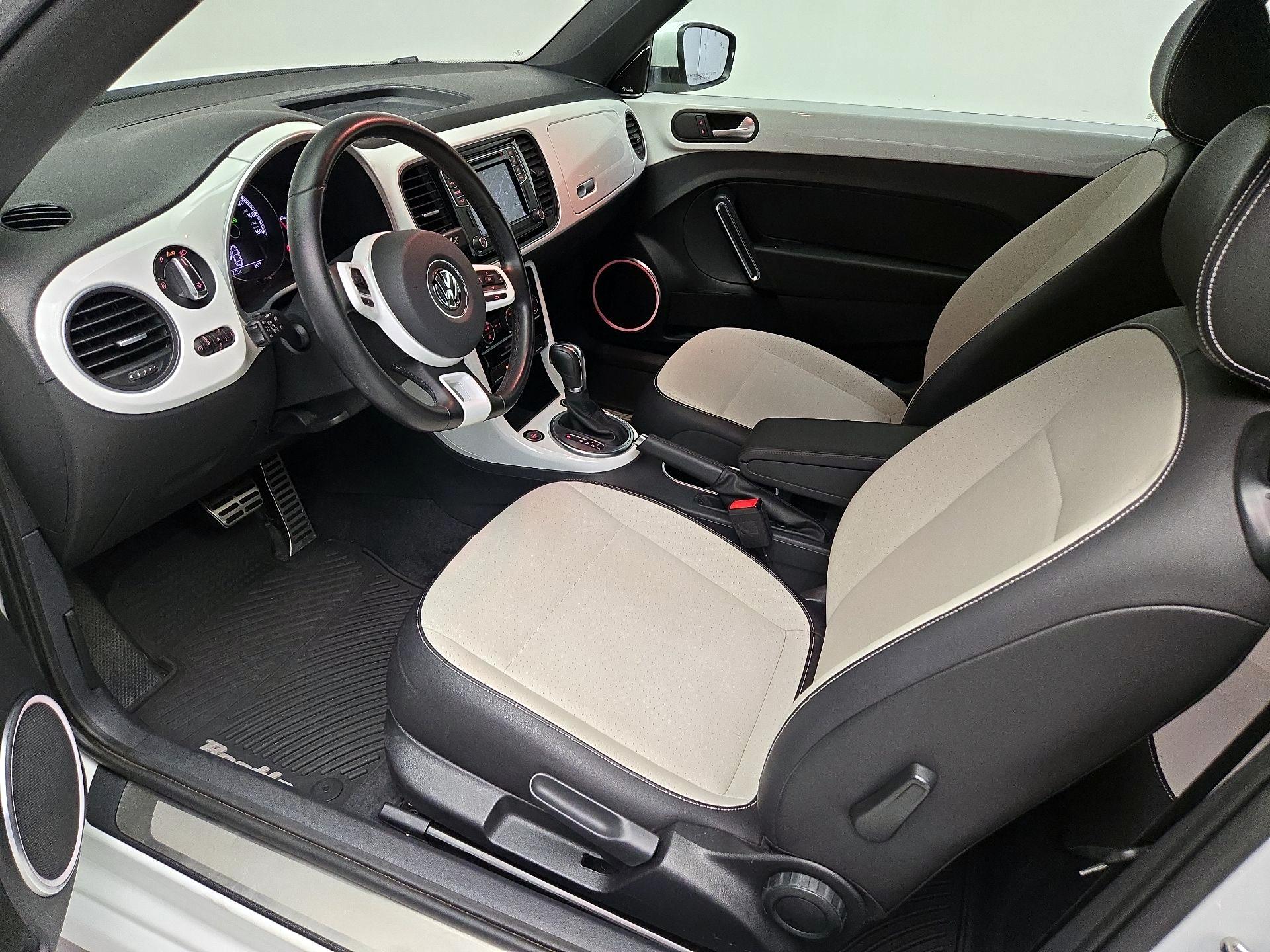 Thumbnail: 2019 Volkswagen Beetle - 11