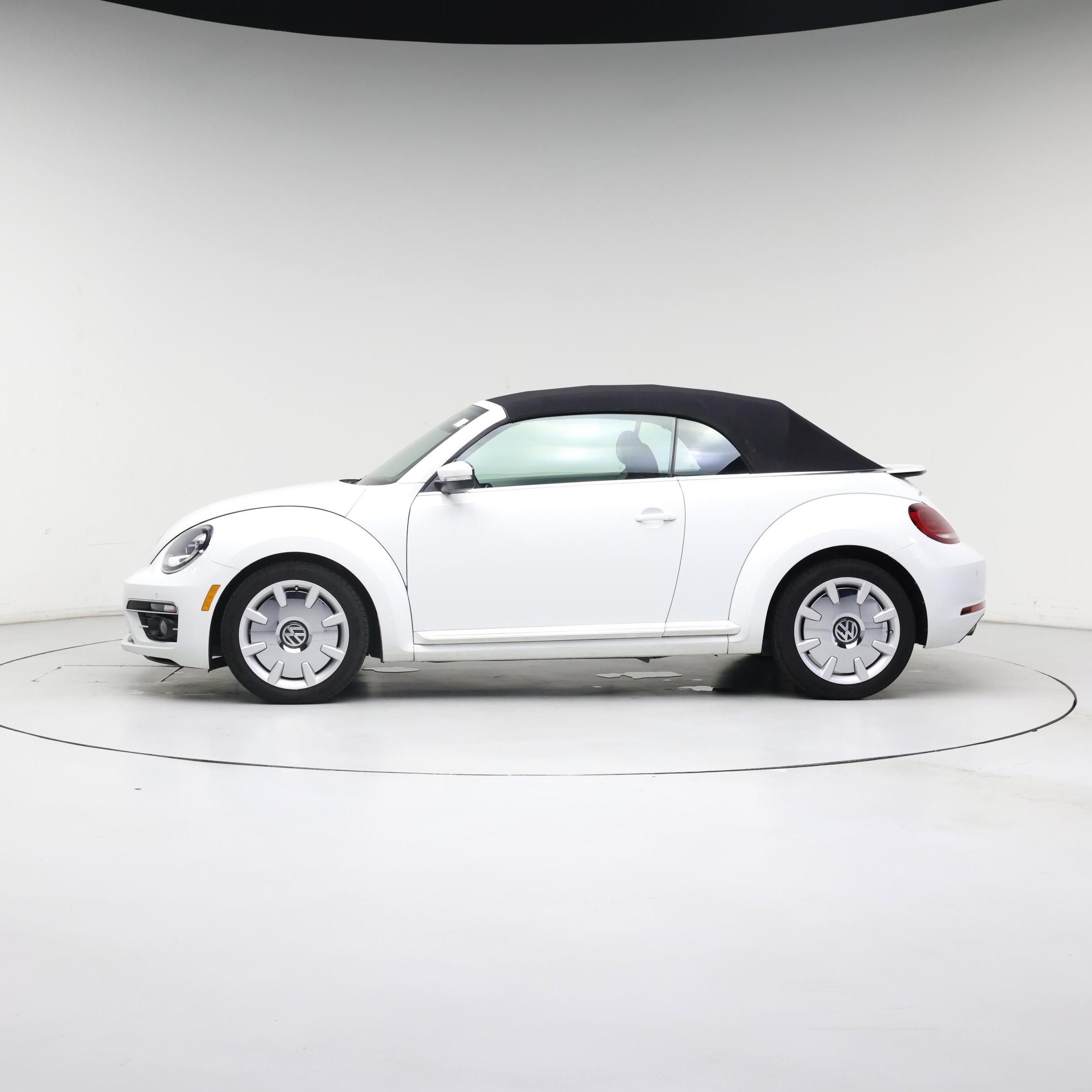 Thumbnail: 2019 Volkswagen Beetle - 3