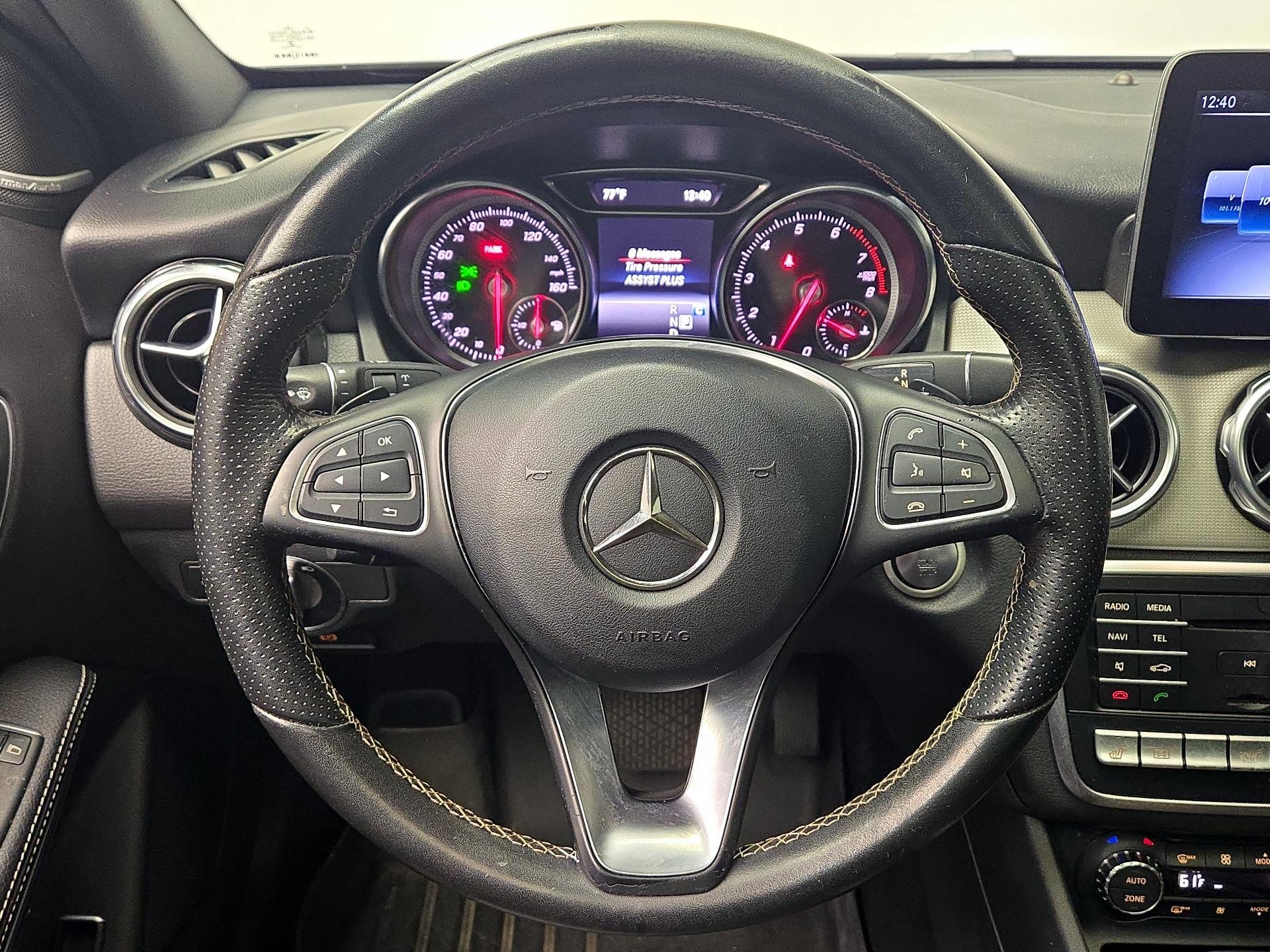 Thumbnail: 2018 Mercedes-Benz GLA - 10