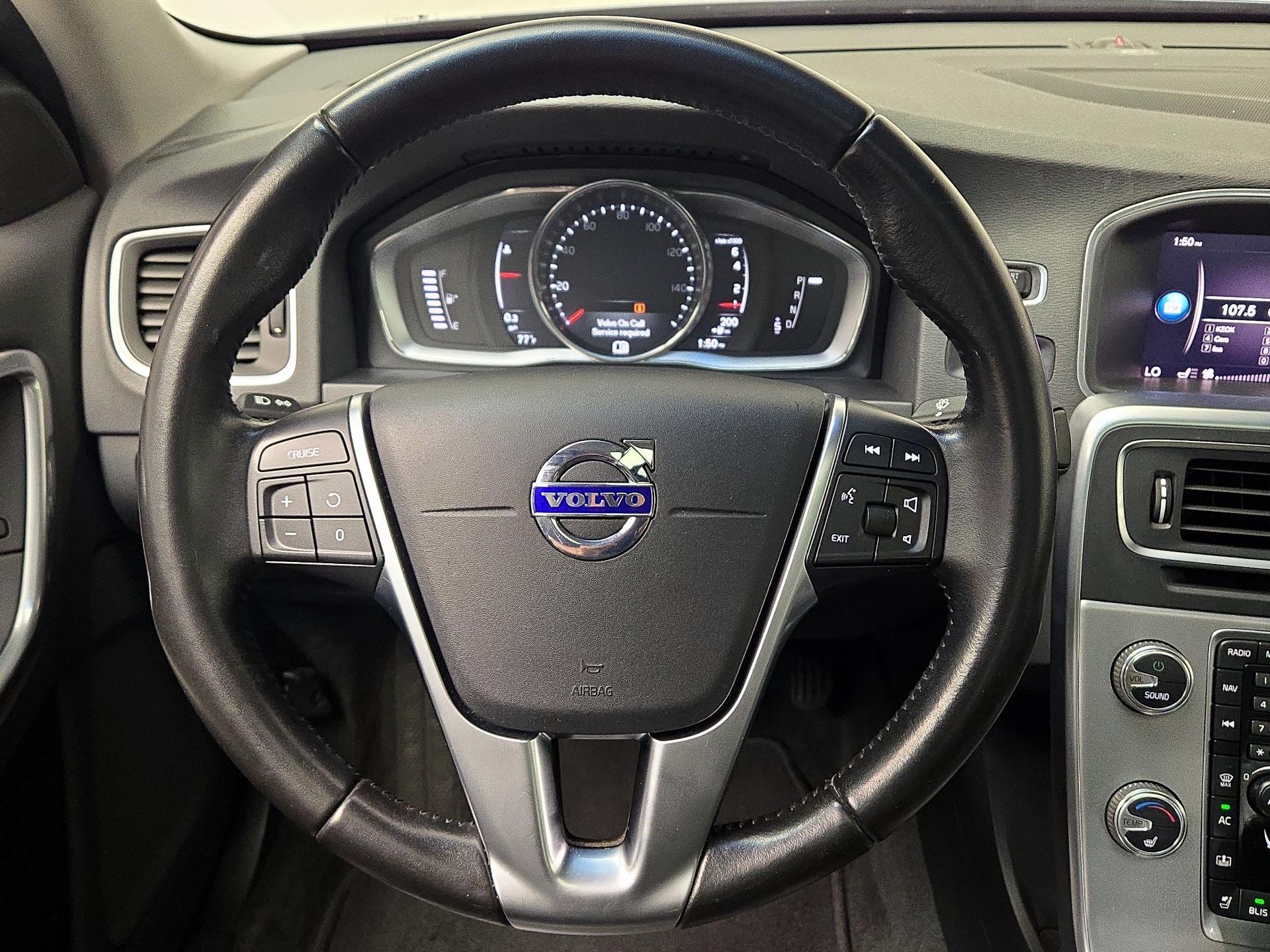 Thumbnail: 2017 Volvo S60 - 10
