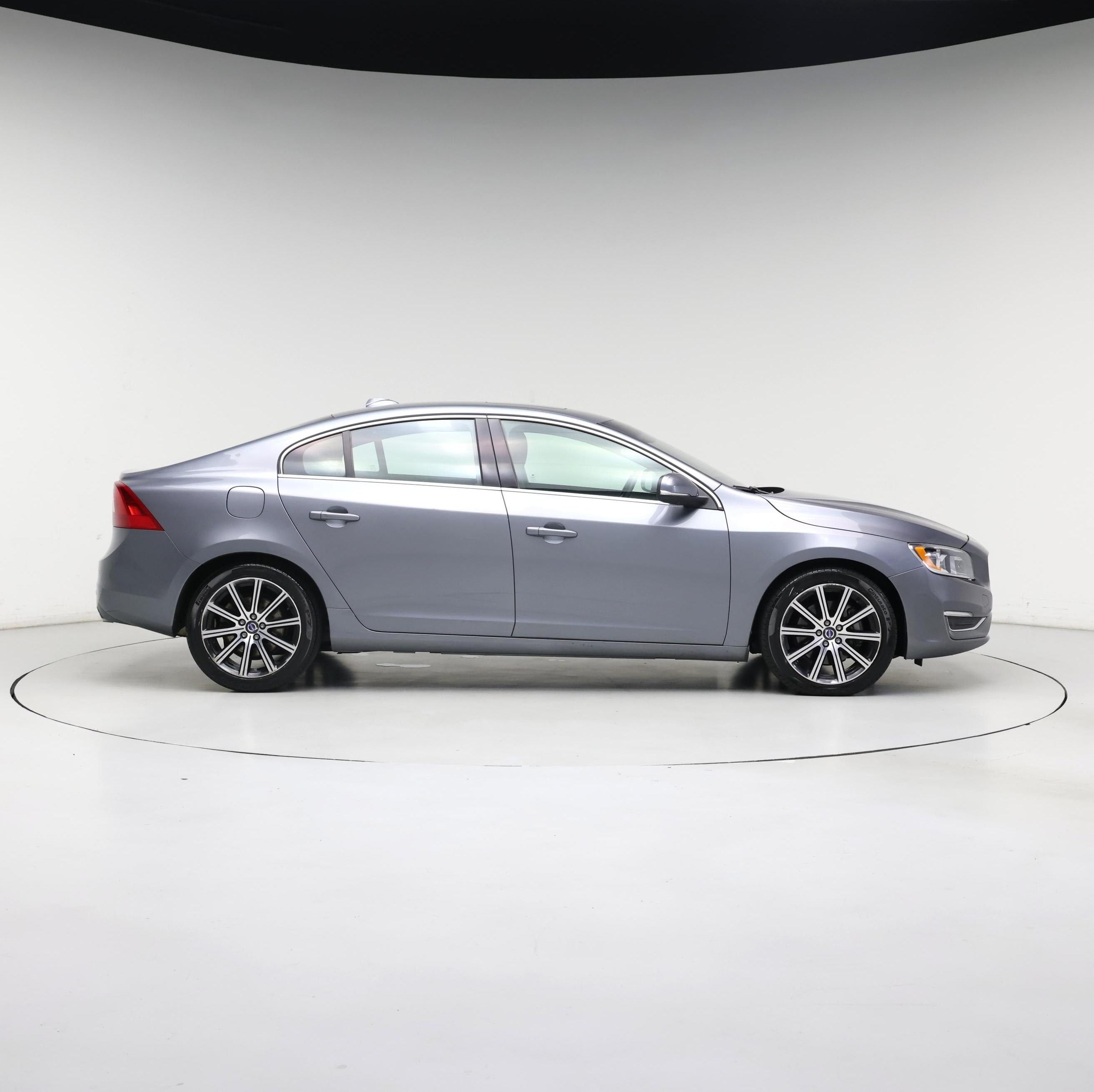 Thumbnail: 2017 Volvo S60 - 7