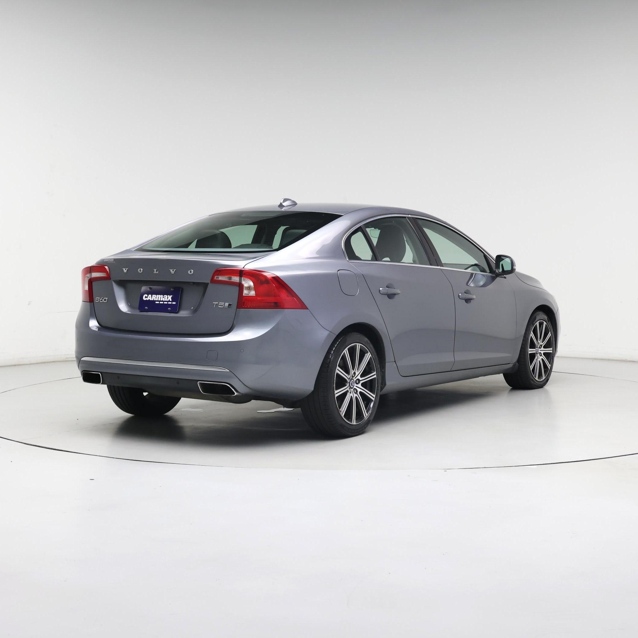 Thumbnail: 2017 Volvo S60 - 8