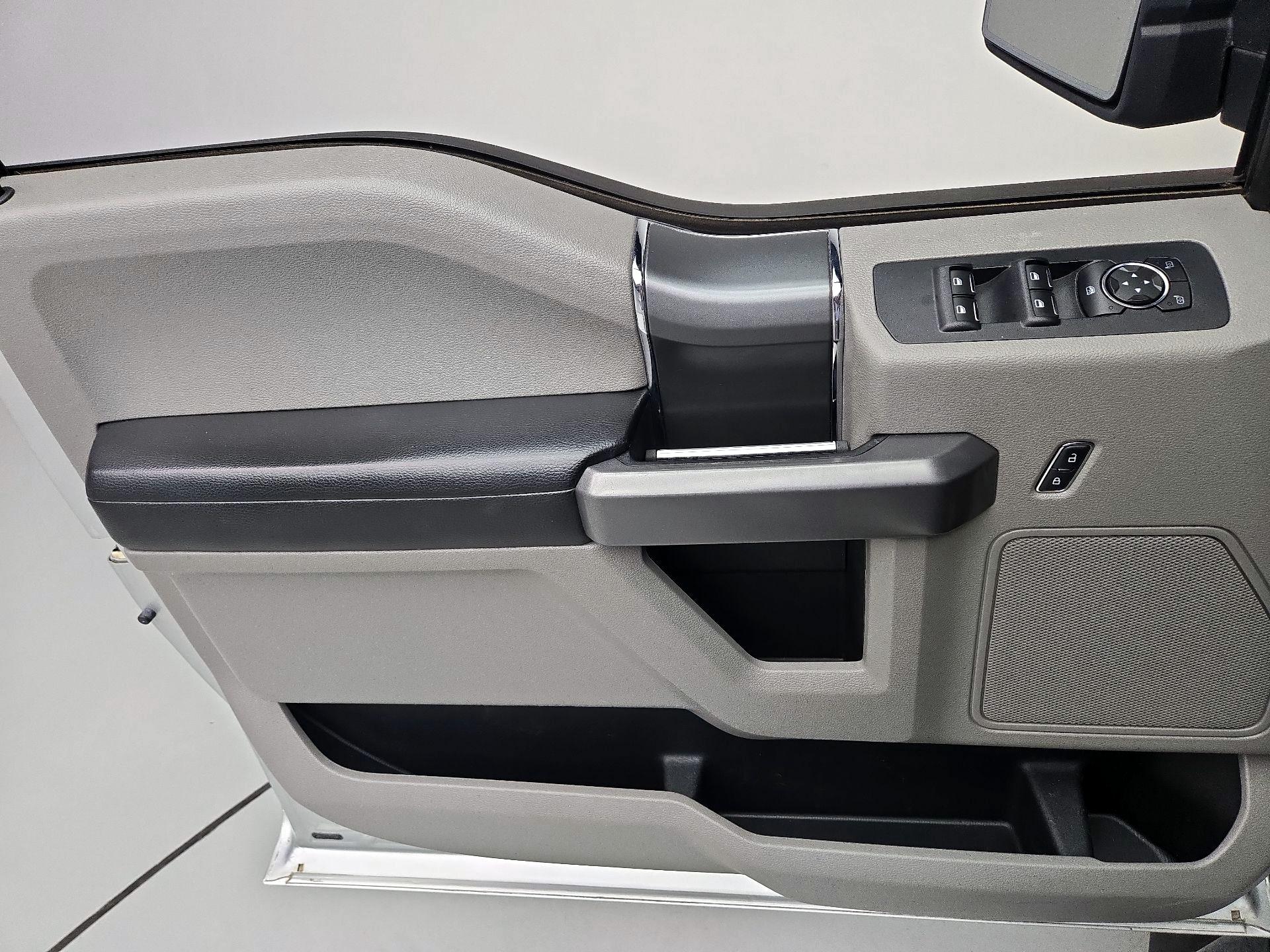 Thumbnail: 2015 Ford F-150 - 12