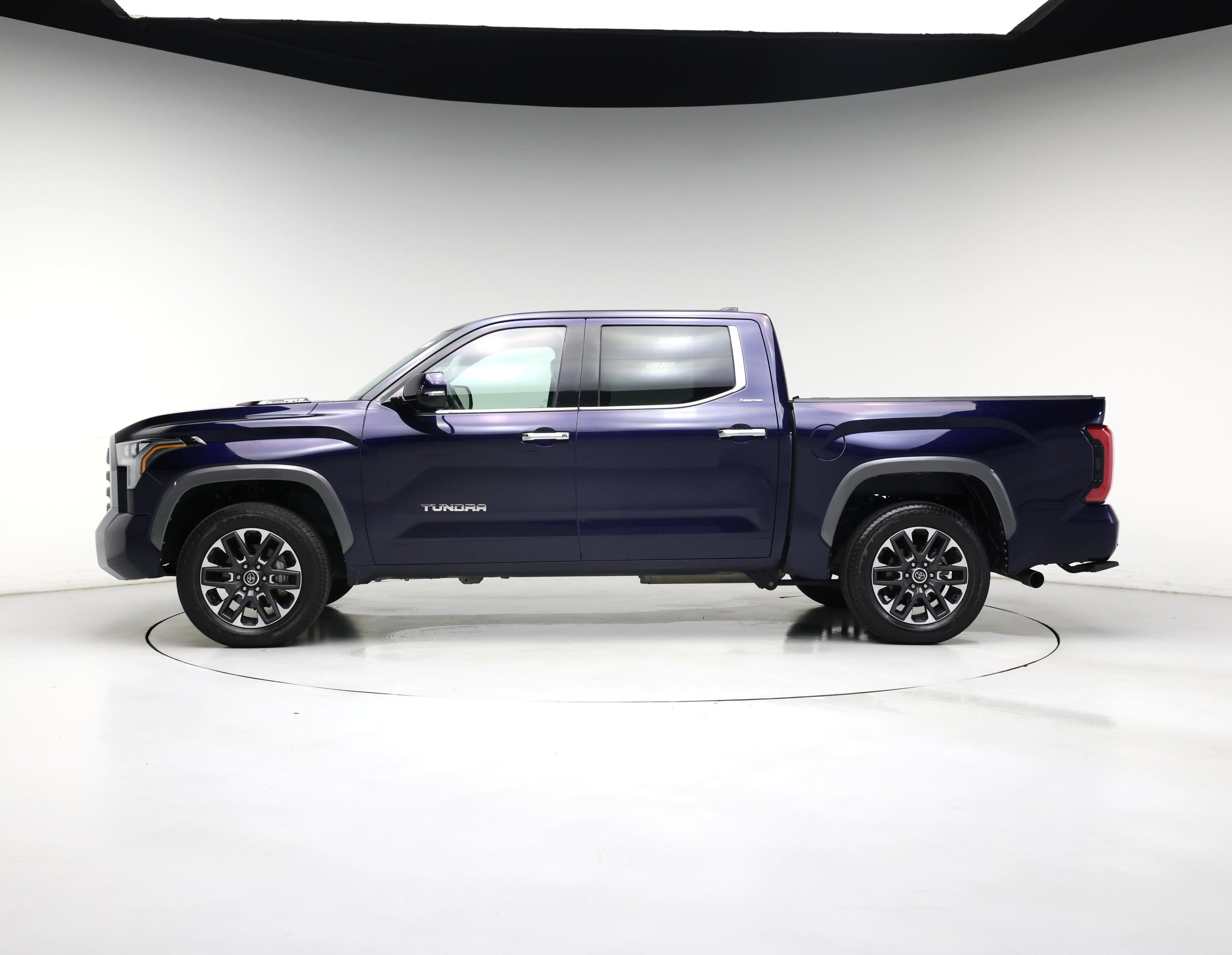 Thumbnail: 2022 Toyota Tundra - 3
