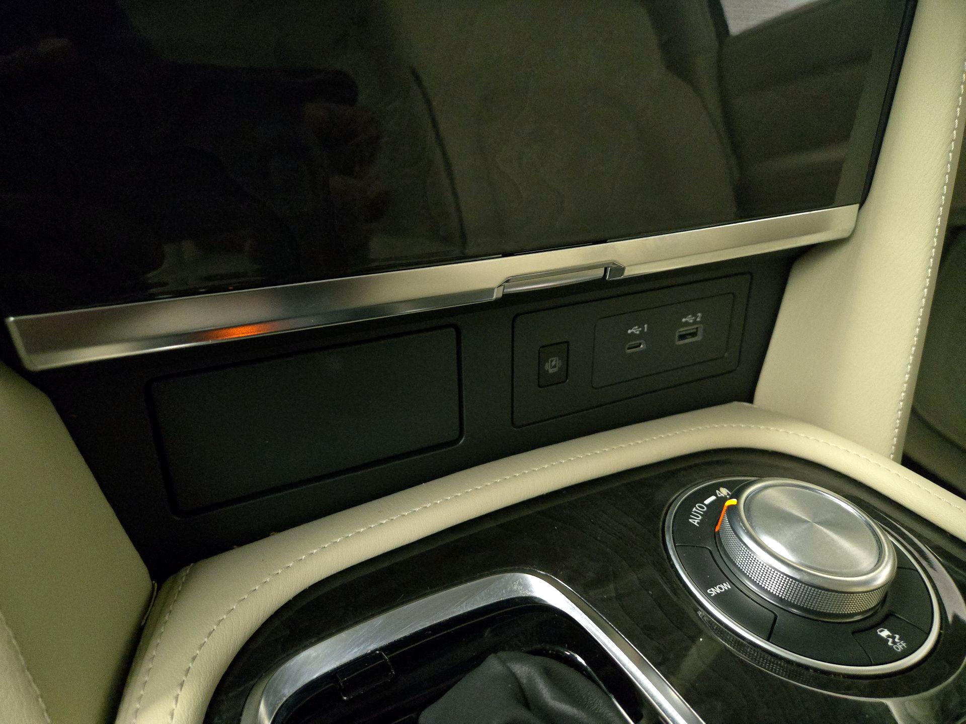 Thumbnail: 2022 INFINITI QX80 - 19