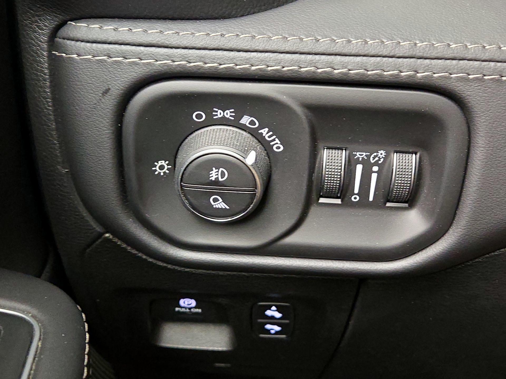 Thumbnail: 2021 RAM 1500 - 13