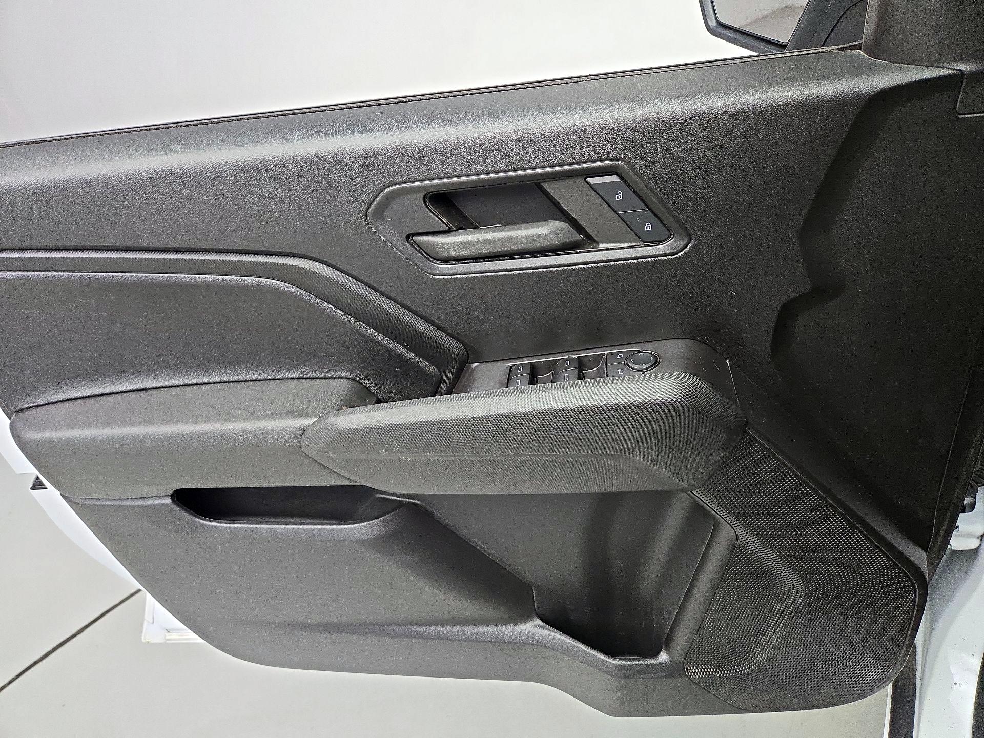 Thumbnail: 2024 Chevrolet Colorado - 12